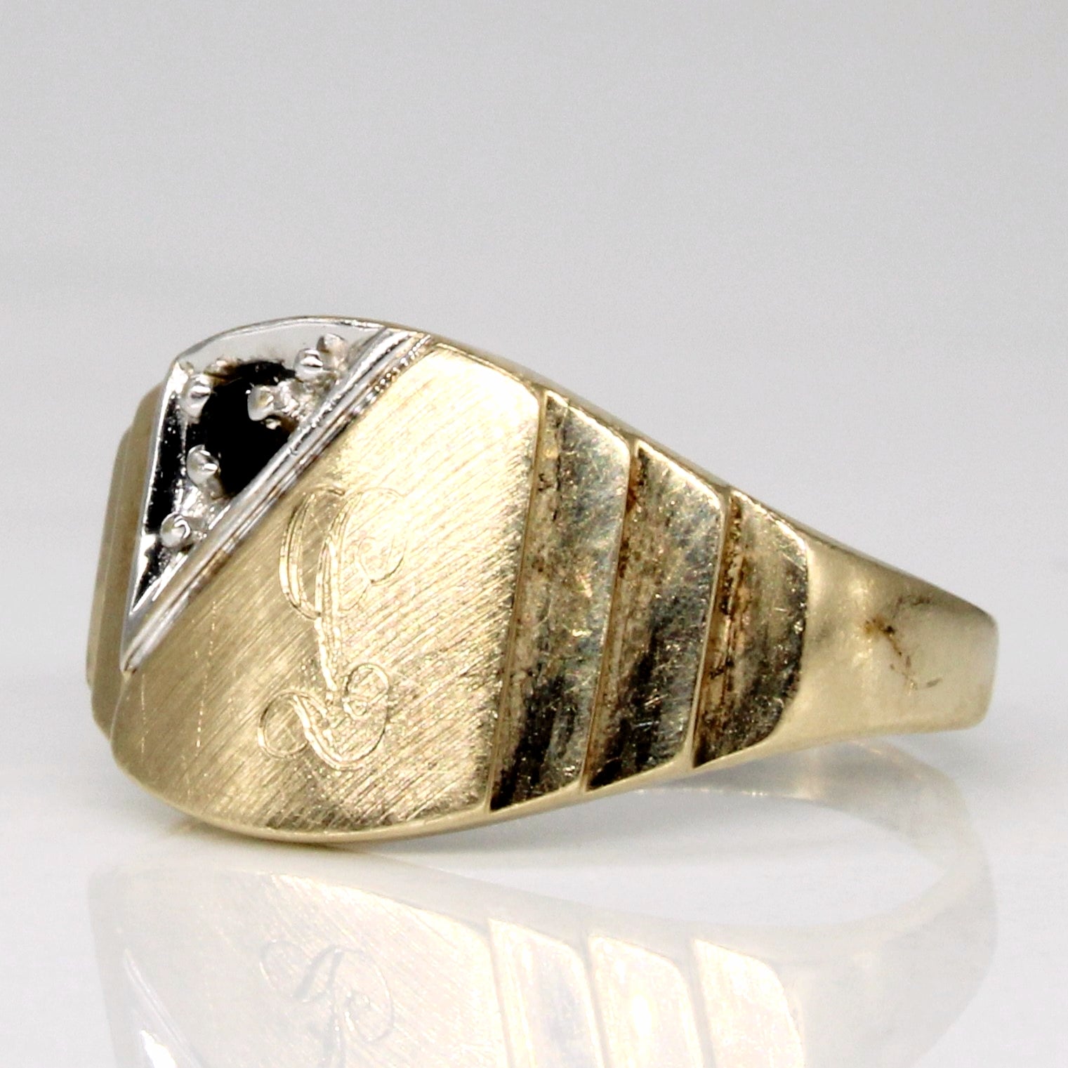 Sapphire 'L' Initial Ring | 0.02ct | SZ 3.5 |