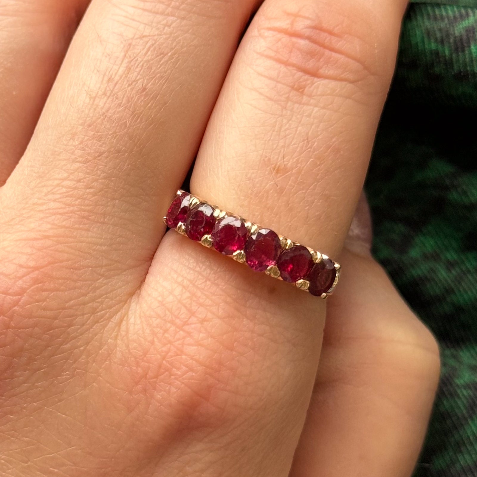 Red Spinel Ring | 1.80ctw | SZ 8.75 |