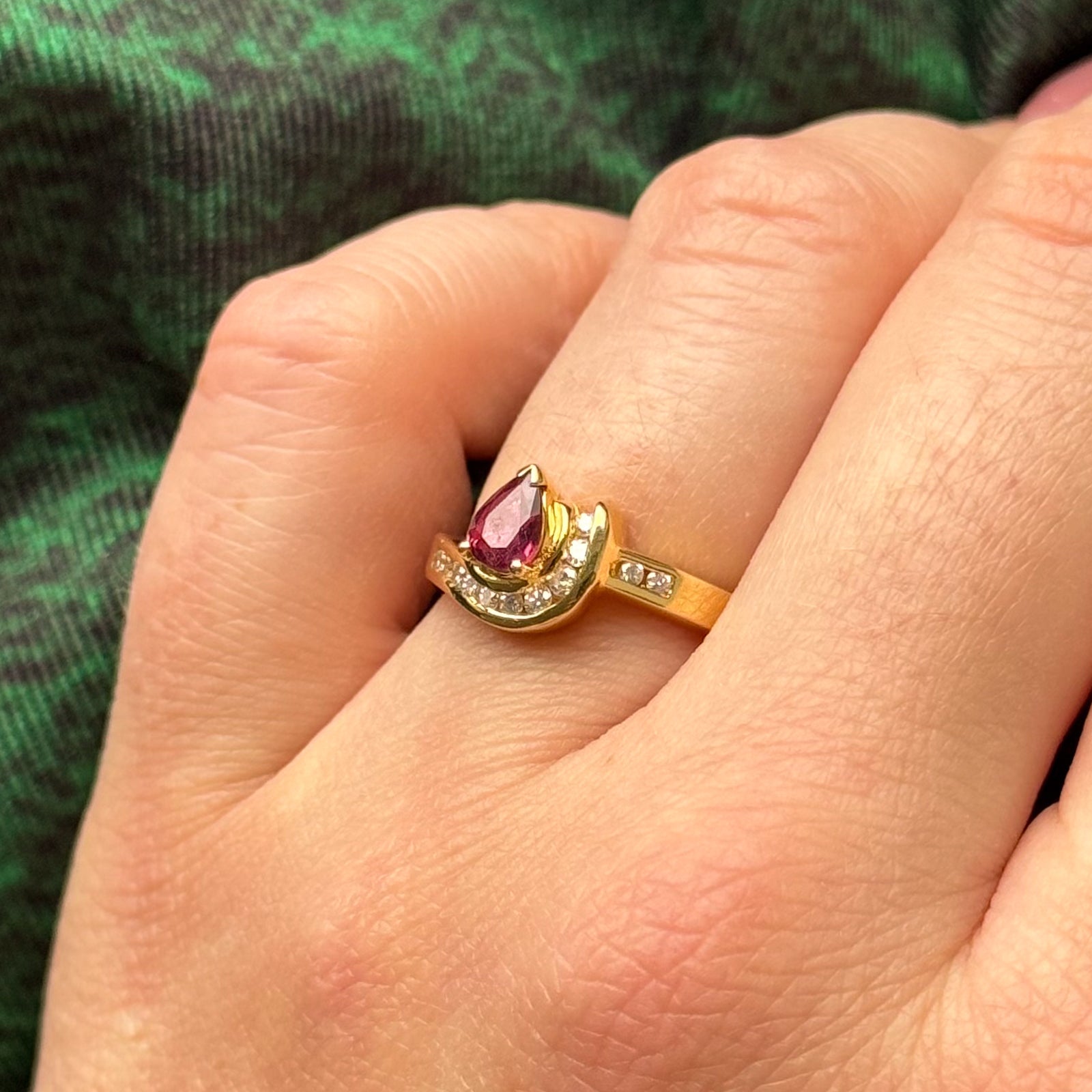 Ruby & Diamond Ring | 0.50ct, 0.20ctw | SZ 5.75 |