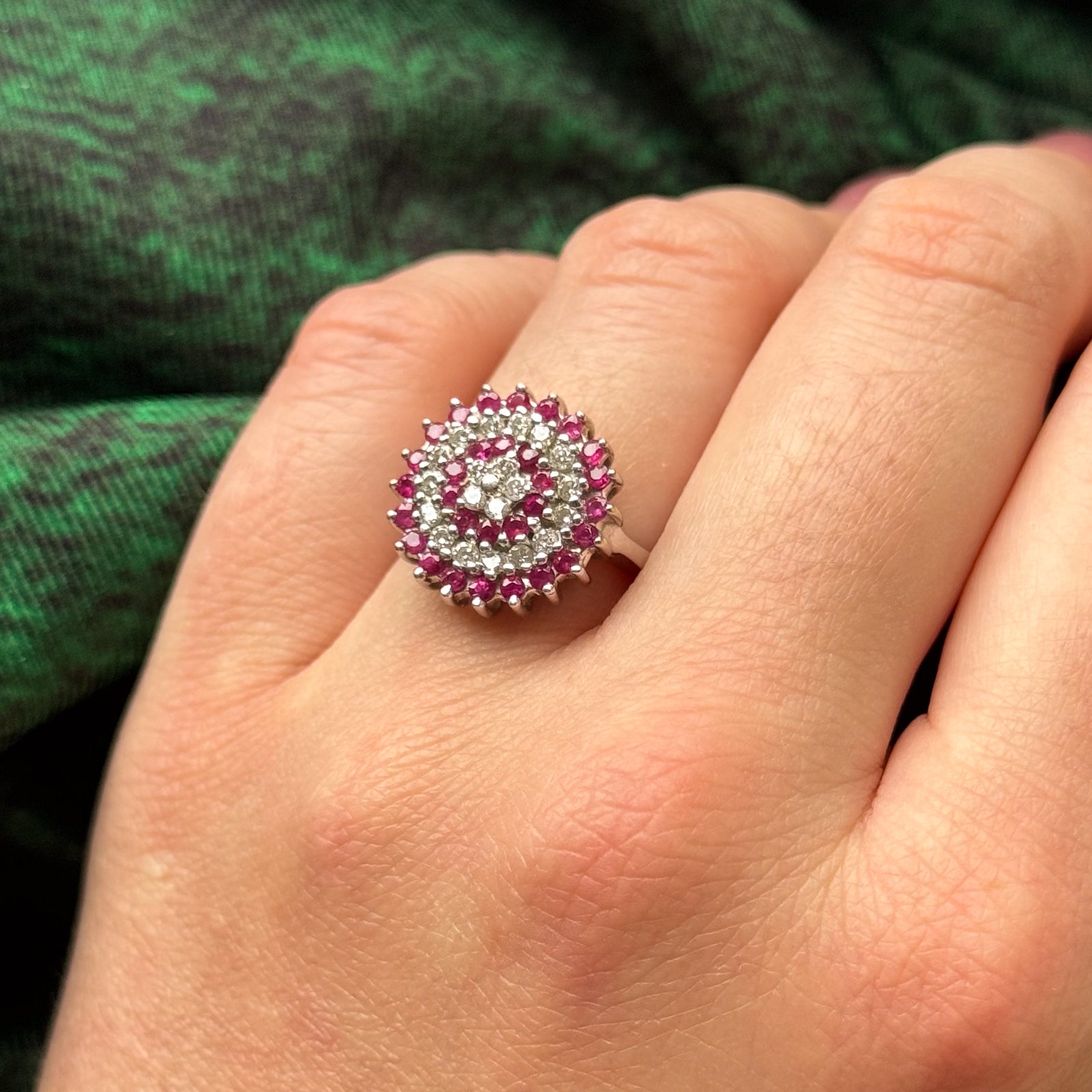 Ruby & Diamond Circle Ring | 0.70ctw, 0.40ctw | SZ 5.25 |