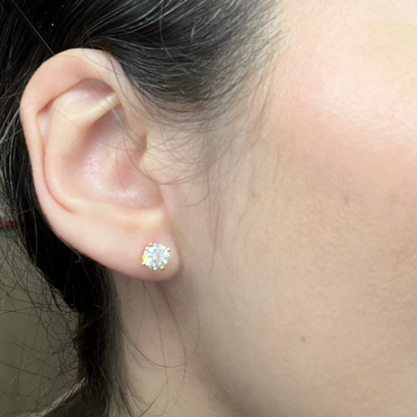 Puces d'oreilles en or jaune 18 carats serties de diamants | 1,14 ct au total 