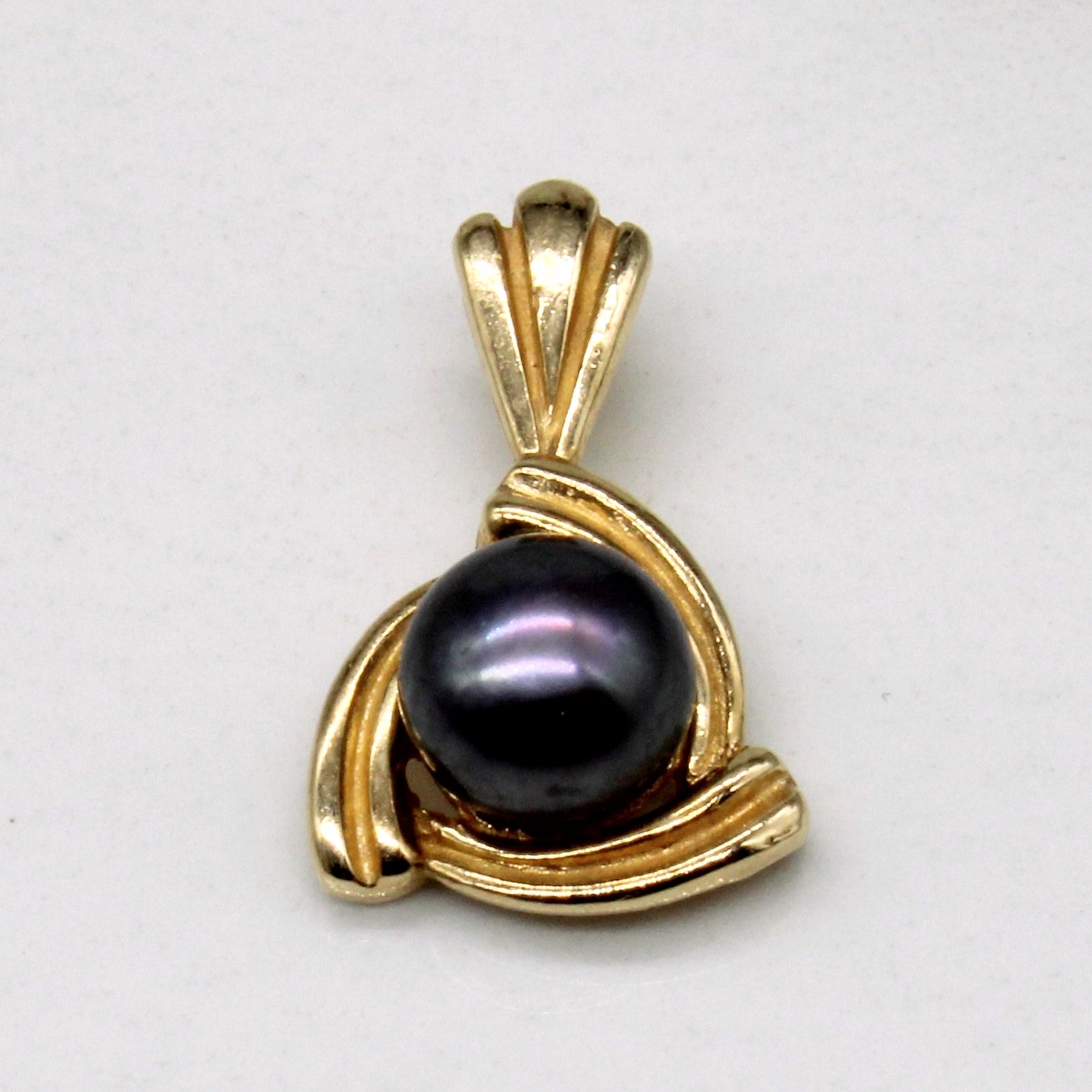 Black Pearl Pendant