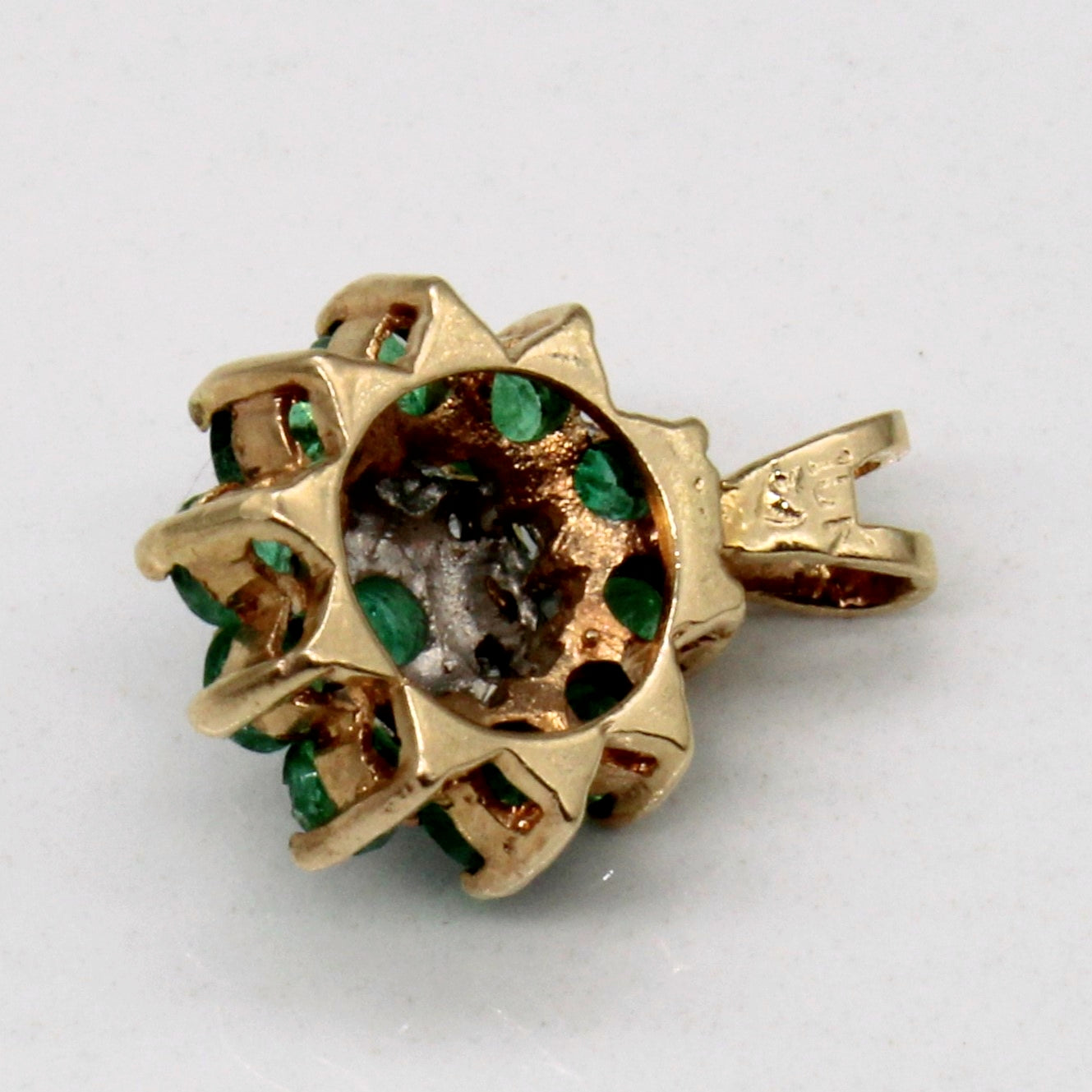Emerald & Diamond Pendant | 0.40ctw, 0.02ctw |