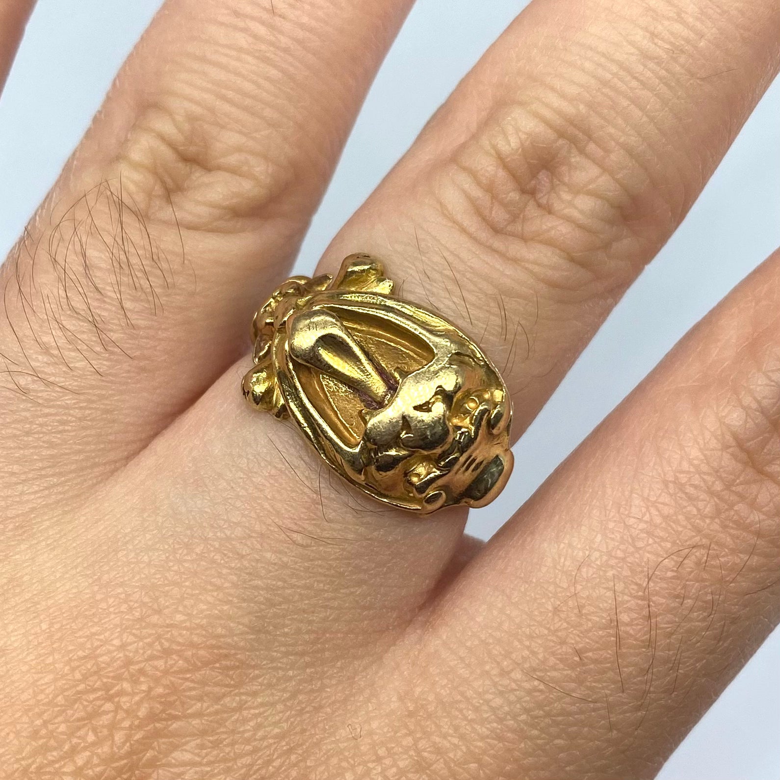 18k Gargoyle Motif Ring | SZ 5.75 |