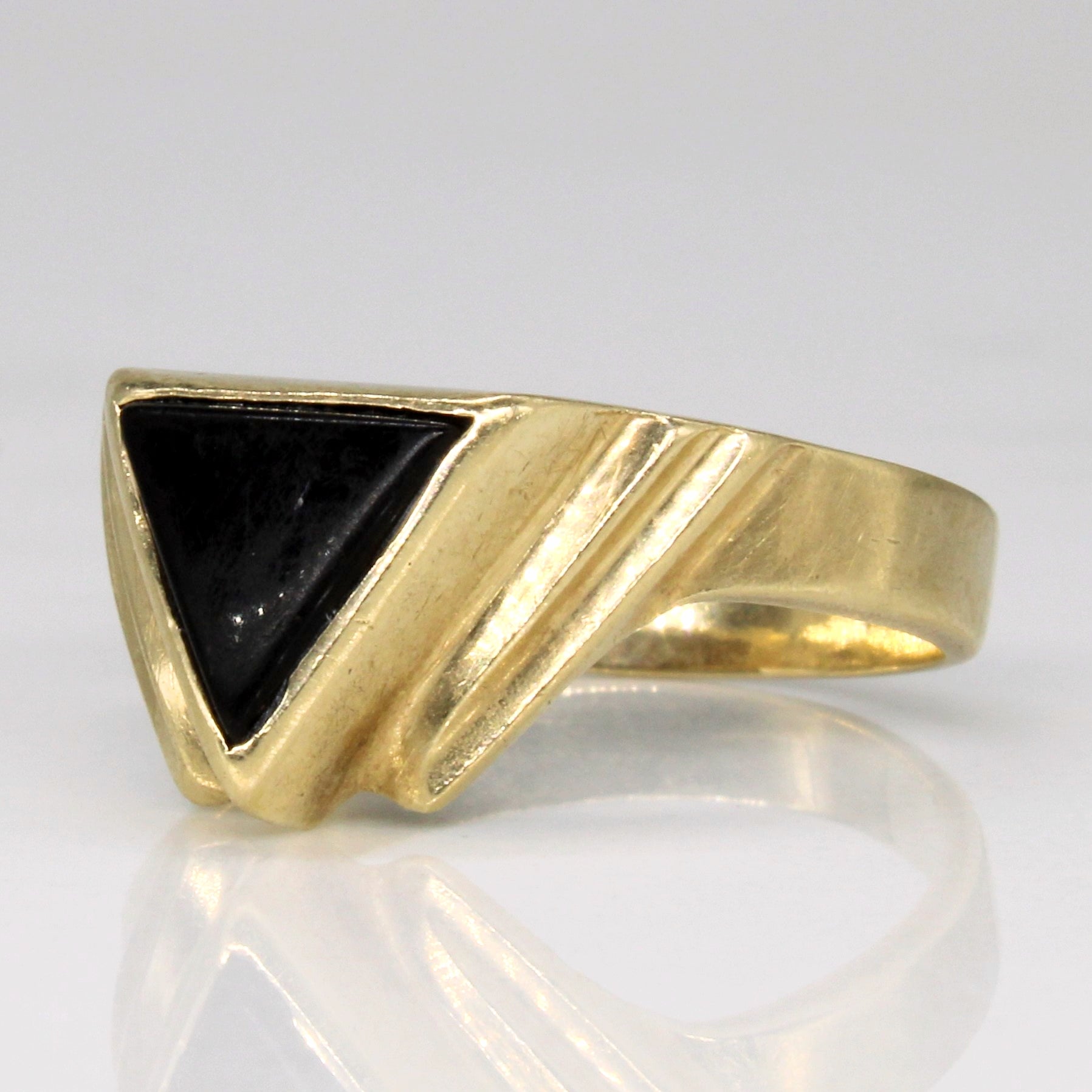 Onyx Triangle Ring | 0.60ct | SZ 6.75 |