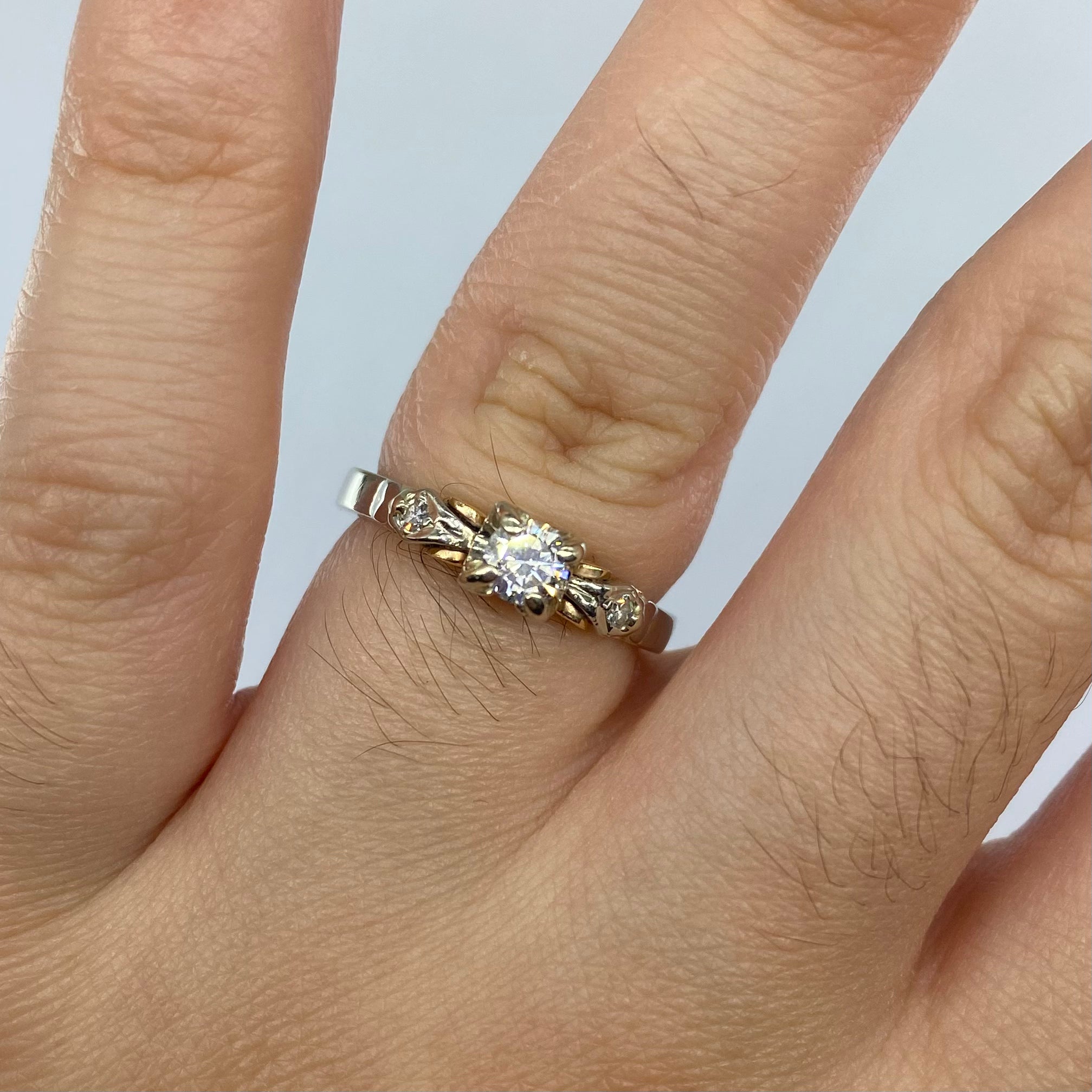 Two Toned Diamond Ring | 0.24ct | SZ 5.25 |