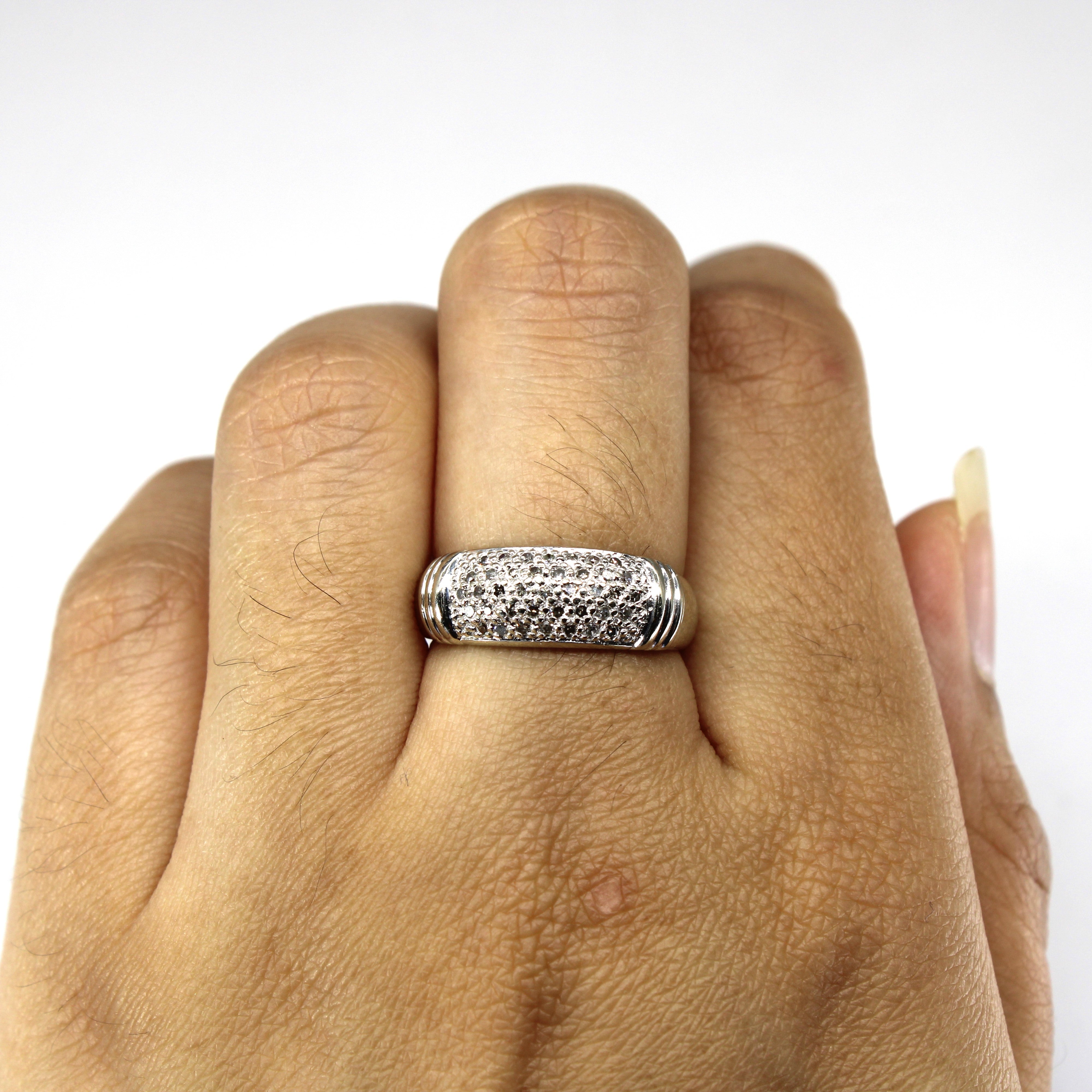 Cluster Set Diamond Ring | 0.20ctw | SZ 6.75 |