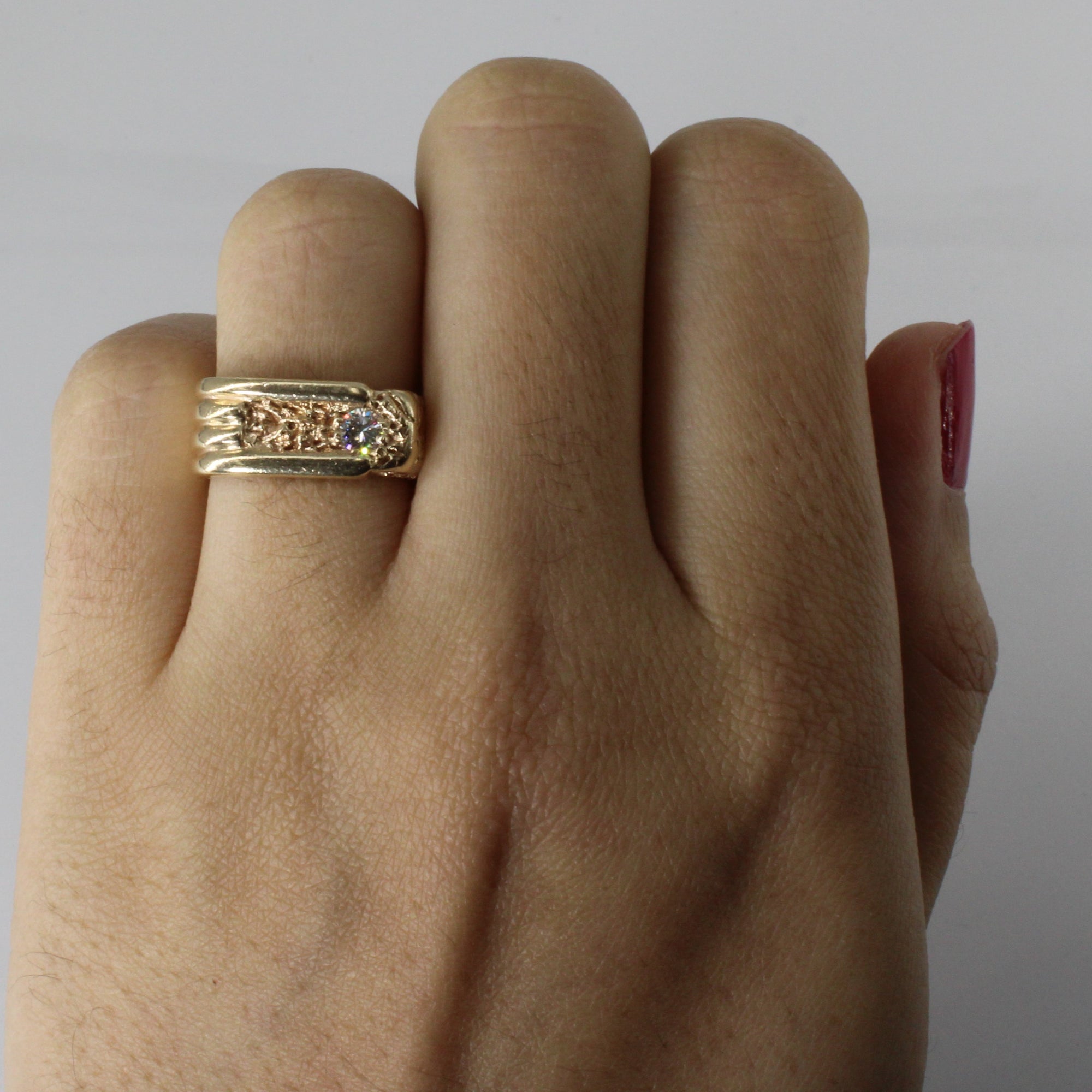 Solitaire Diamond Textured Gold Band | 0.24ct | SZ 5.5 |