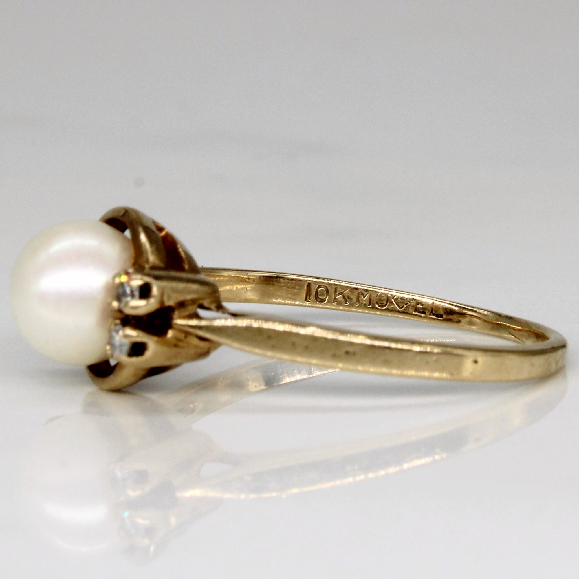 Pearl & Diamond Ring | 0.04ctw | SZ 6.5 |