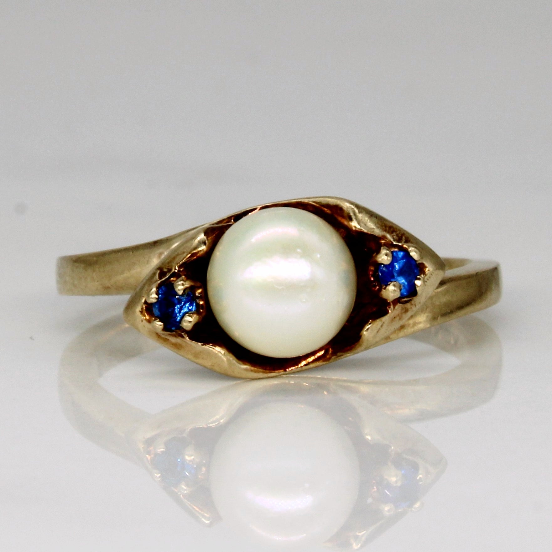 Pearl & Synthetic Sapphire Ring | 0.04ctw | SZ 6.25 |