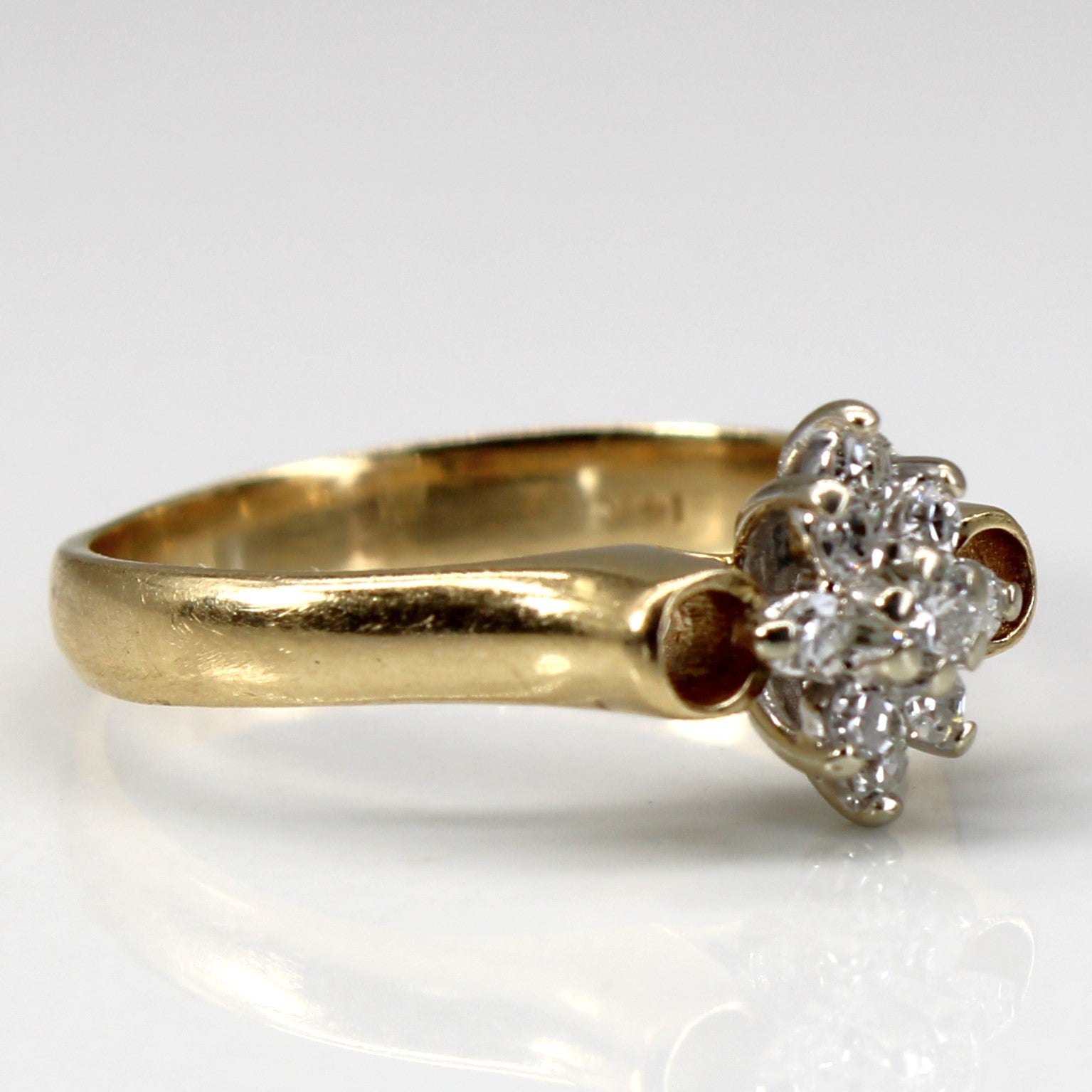 Cluster Set Diamond Ring | 0.12ctw | SZ 6 |