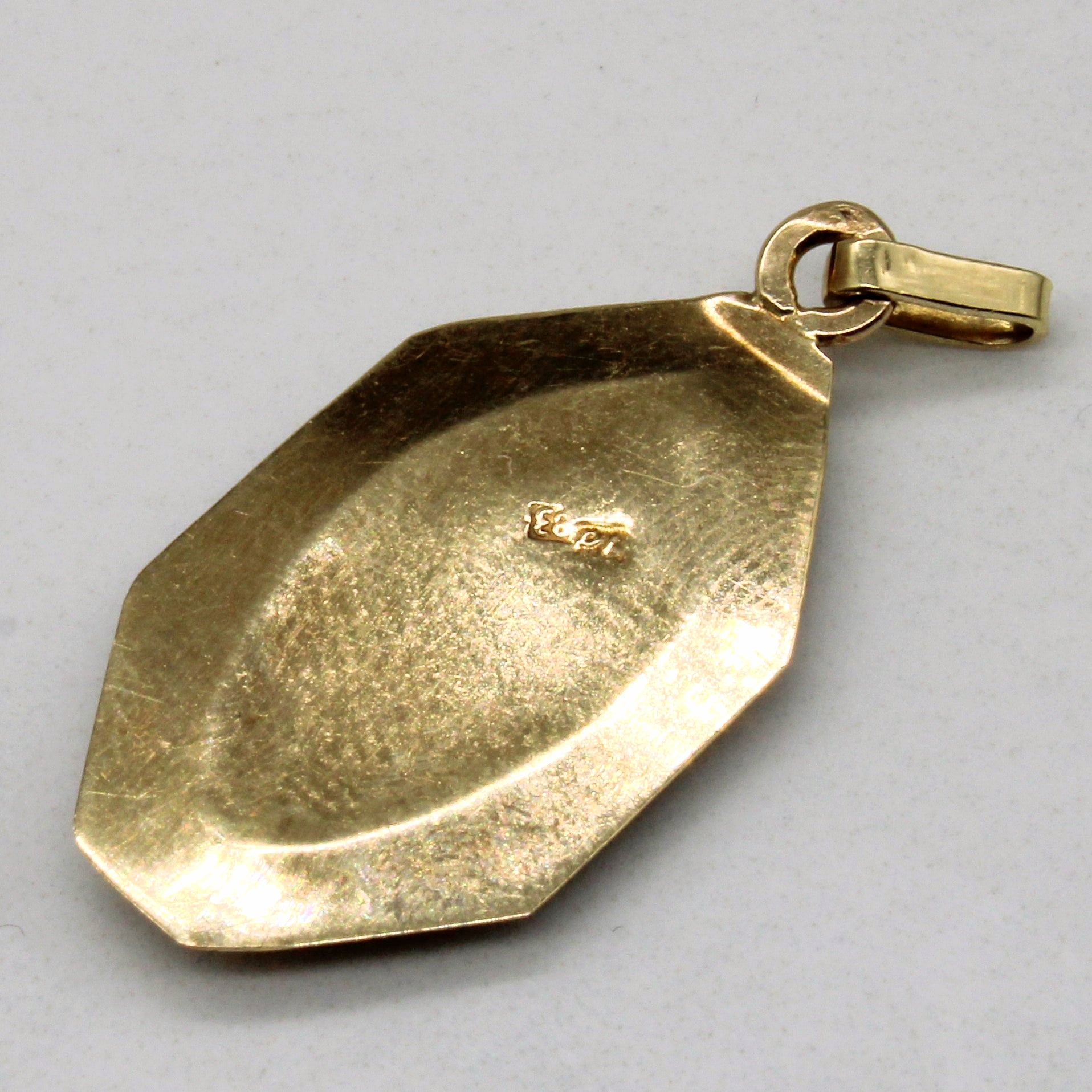 Seashell Cameo Pendant | 1.50ct |