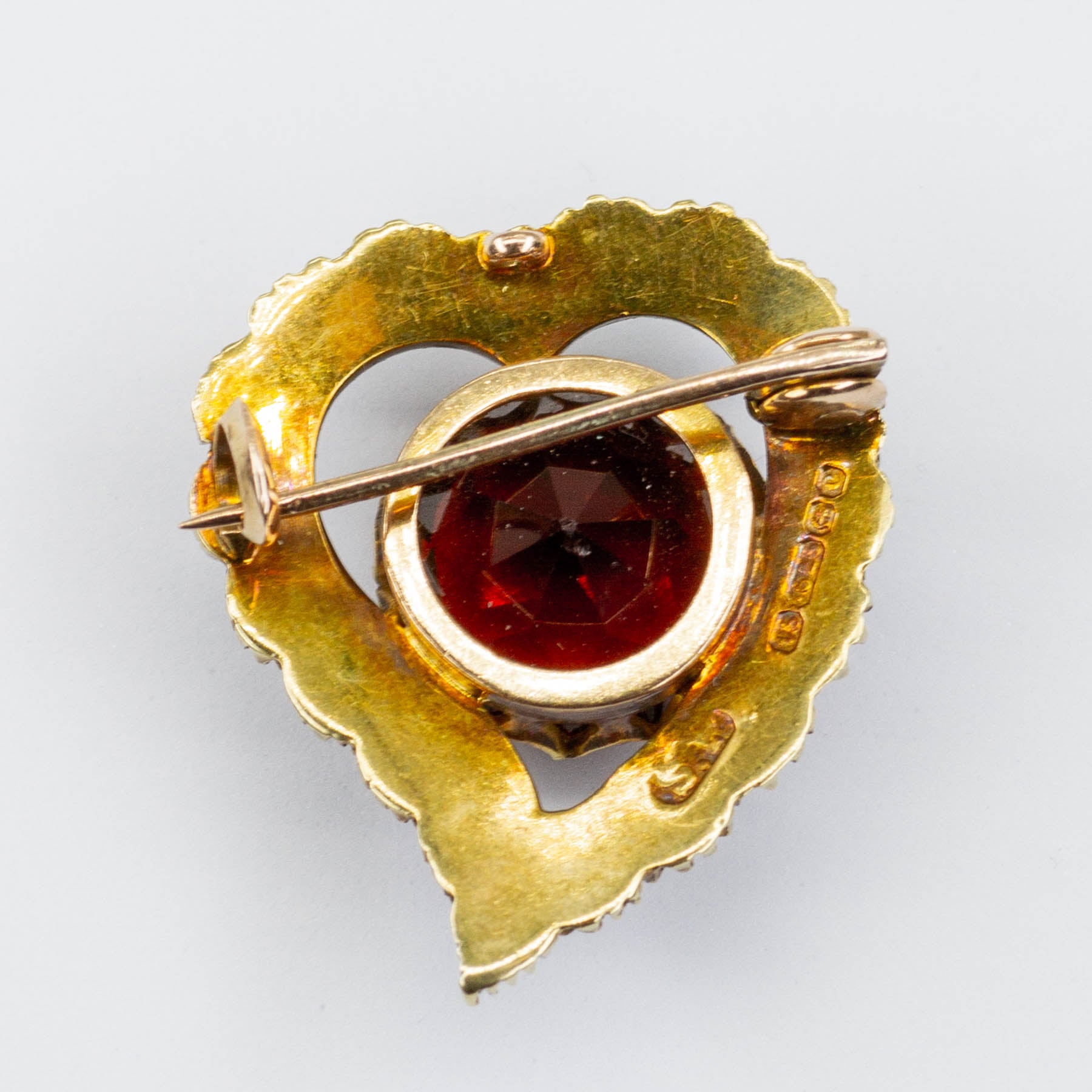 15k 1927 Witches Heart Garnet and Pearl Brooch/Pendant | 6.35ct