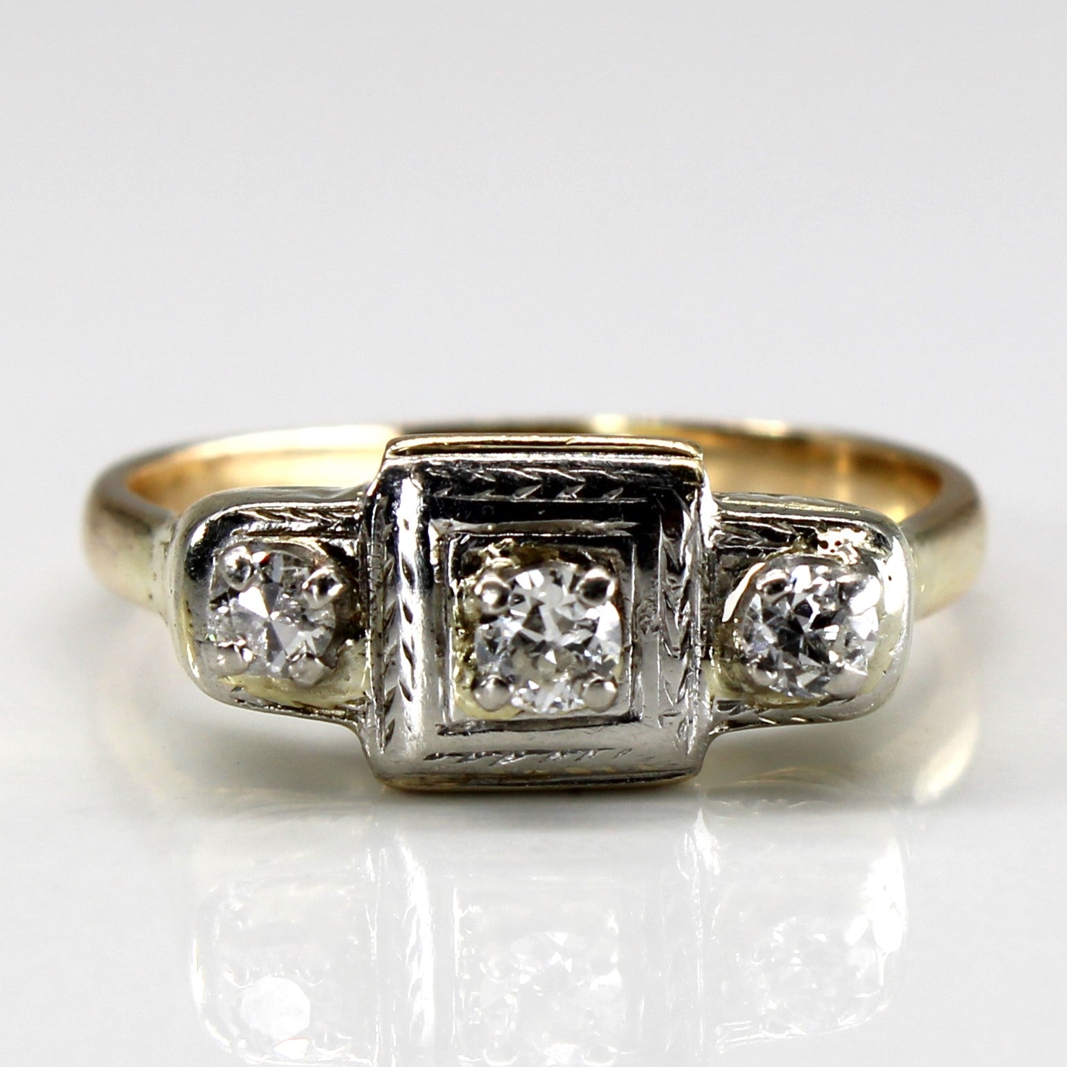 Three Stone Diamond Ring | 0.25ctw | SZ 7.75 |