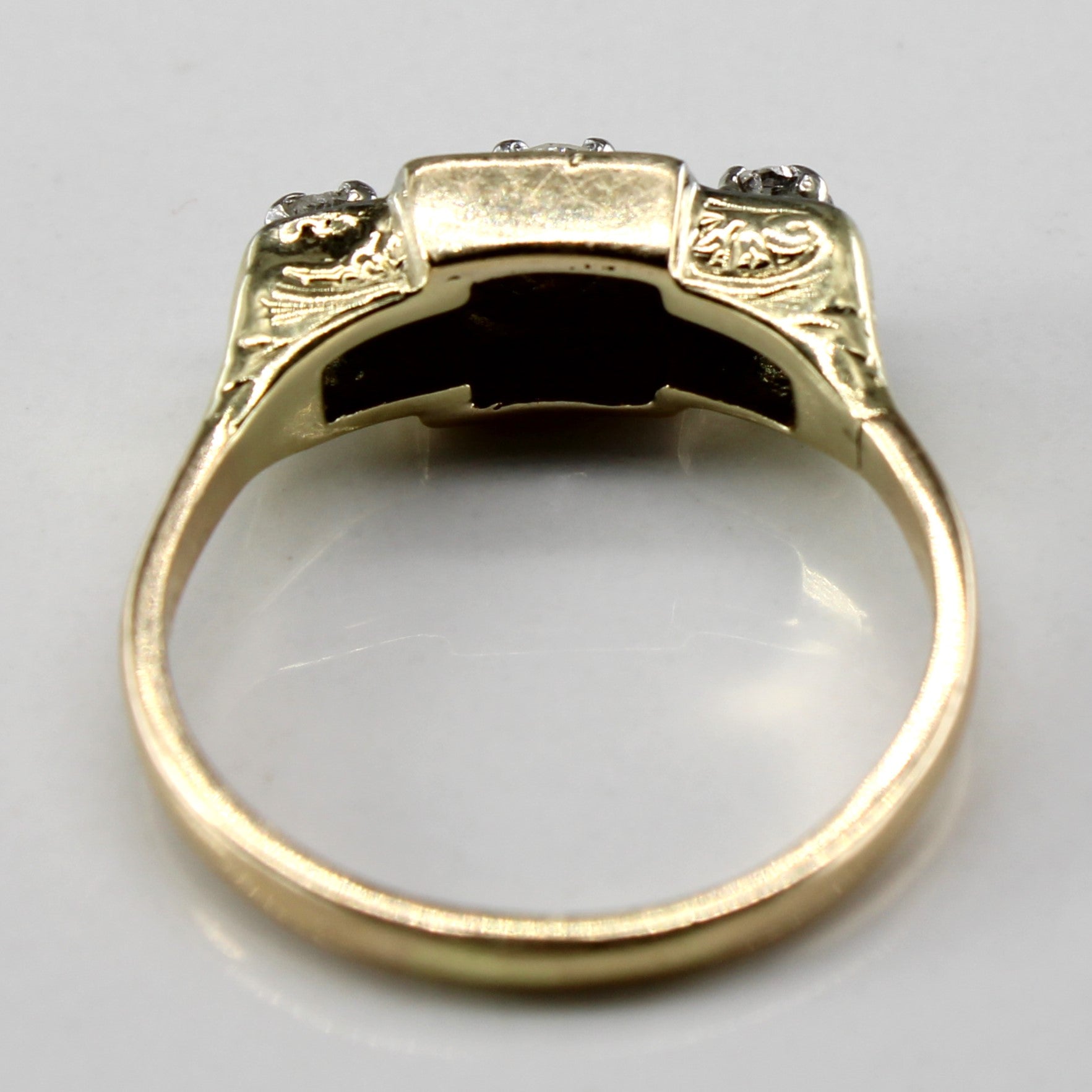 Three Stone Diamond Ring | 0.25ctw | SZ 7.75 |