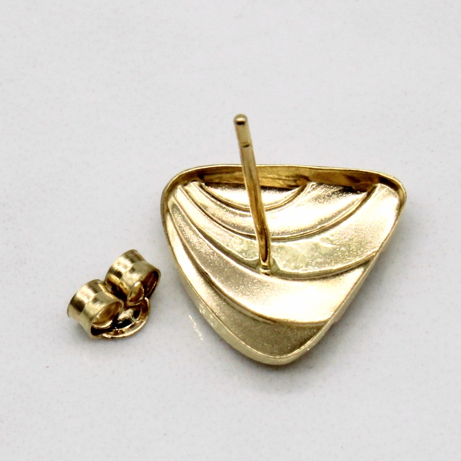 14k Yellow Gold Shield Earrings