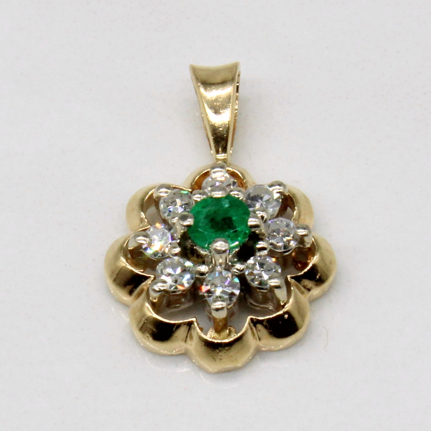 Diamond & Emerald Pendant | 0.16ctw, 0.10ct | – 100 Ways