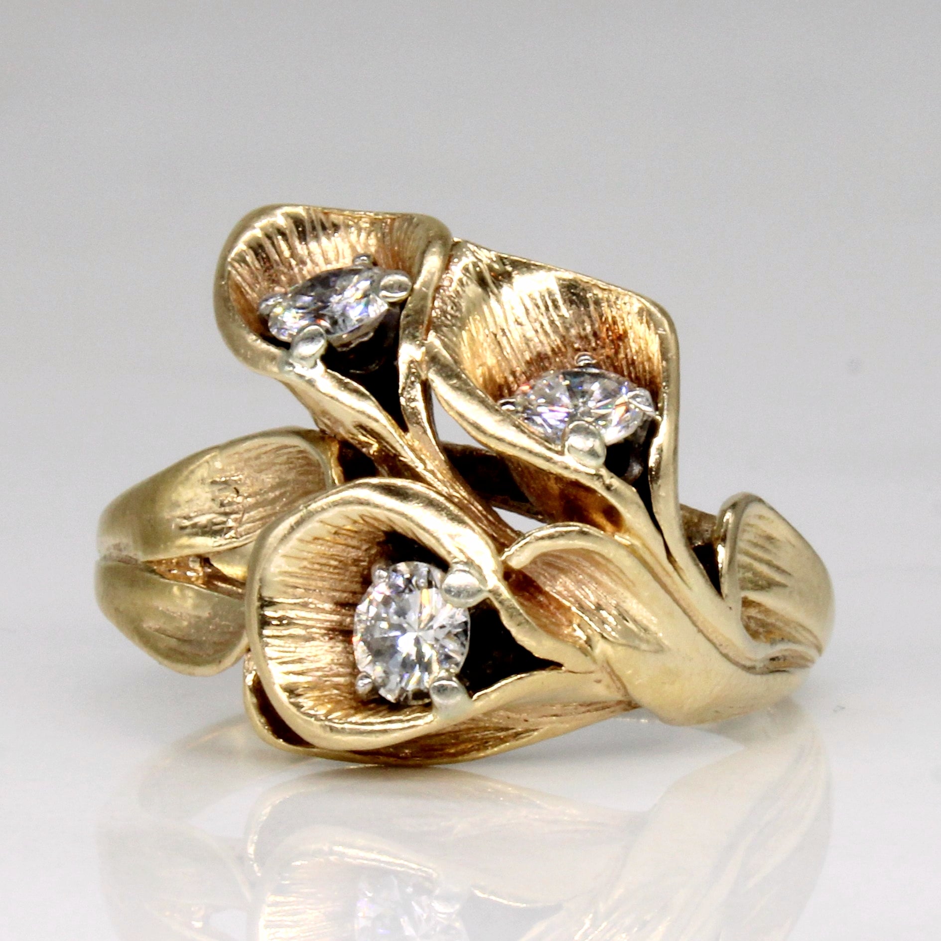 Diamond Floral Ring | 0.6ctw | SZ 7.75 |