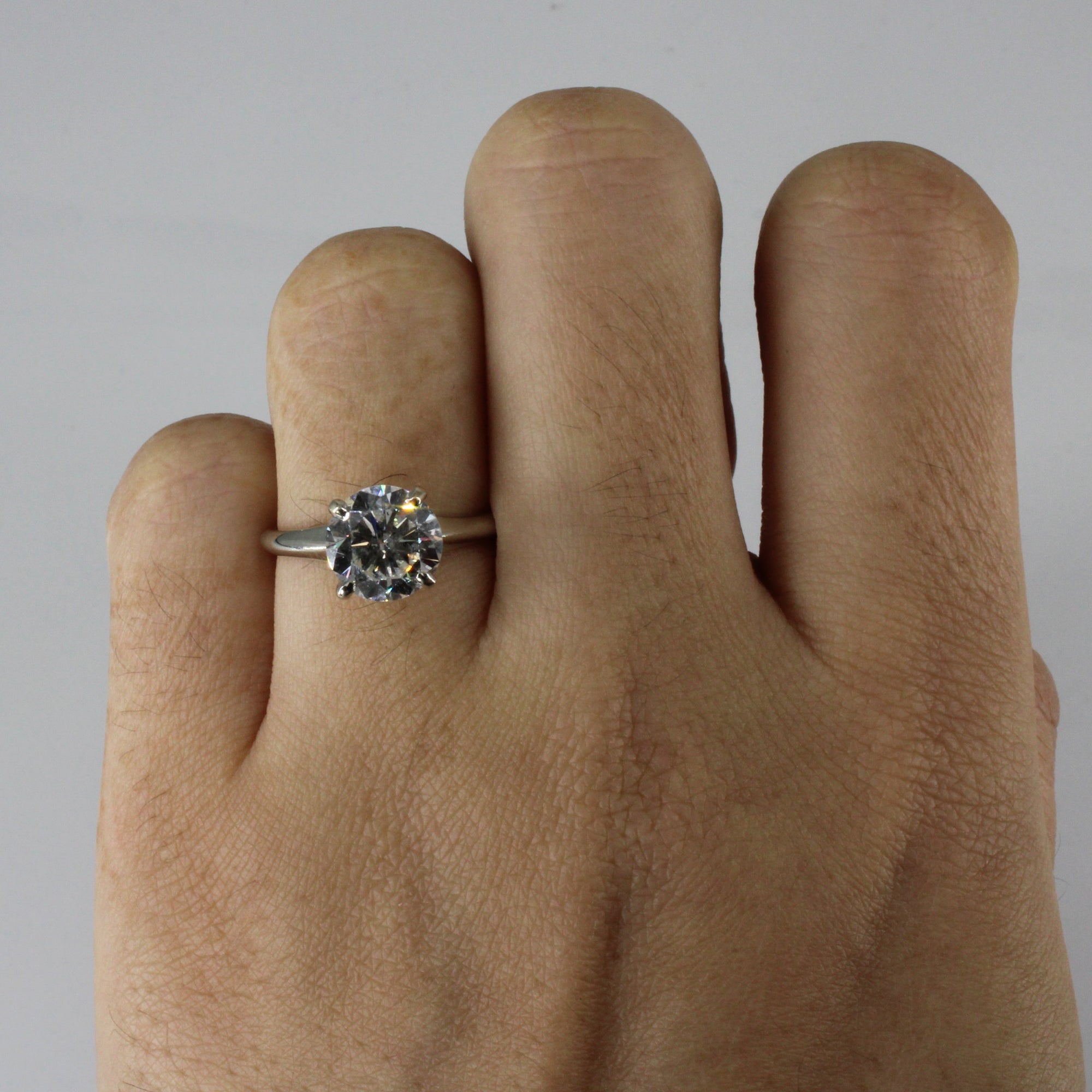 18k Solitaire Diamond Engagement Ring | 2.10ct I1/2 G/H VG | SZ 5.5 |