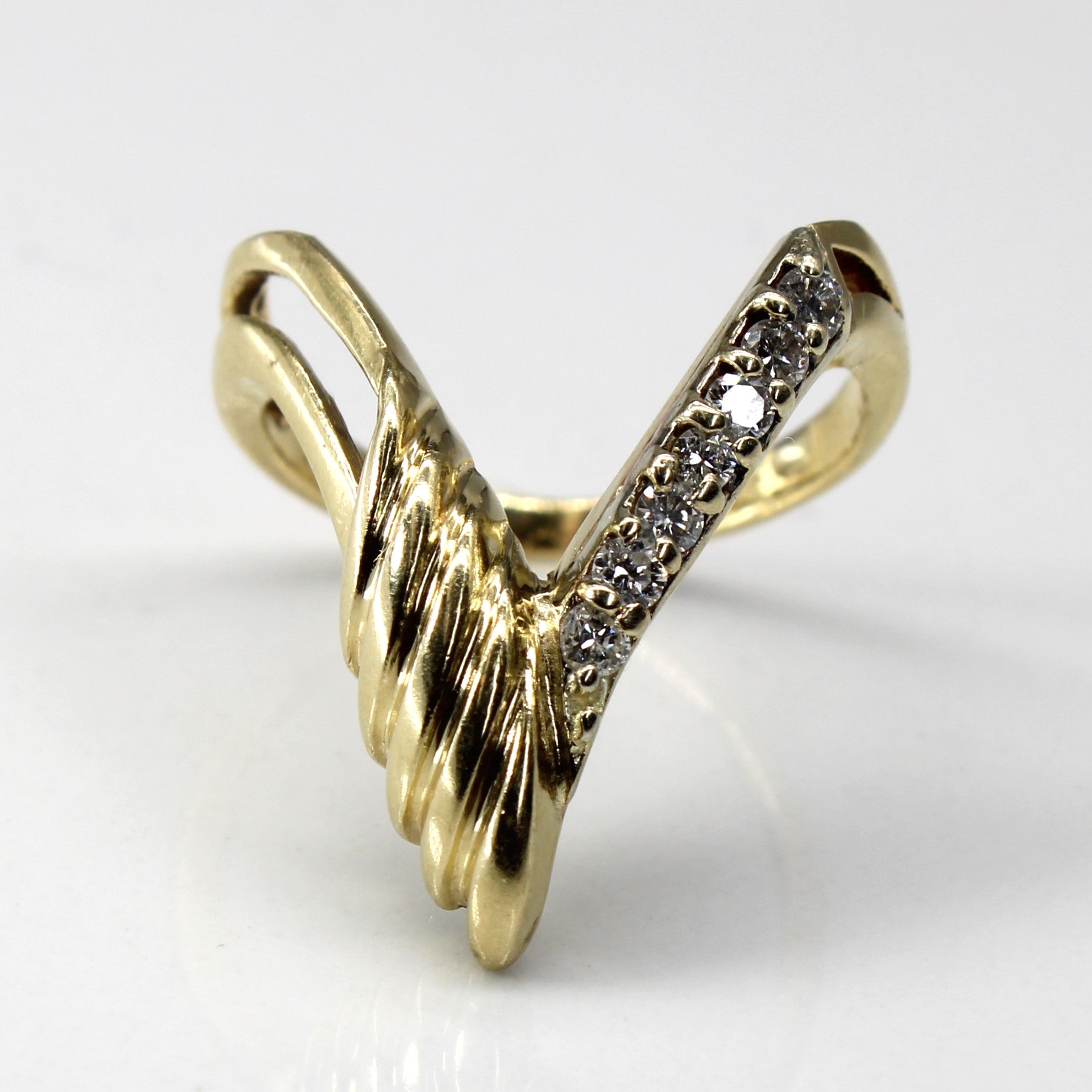 Chevron Diamond Ring | 0.21ctw | SZ 7.75 |