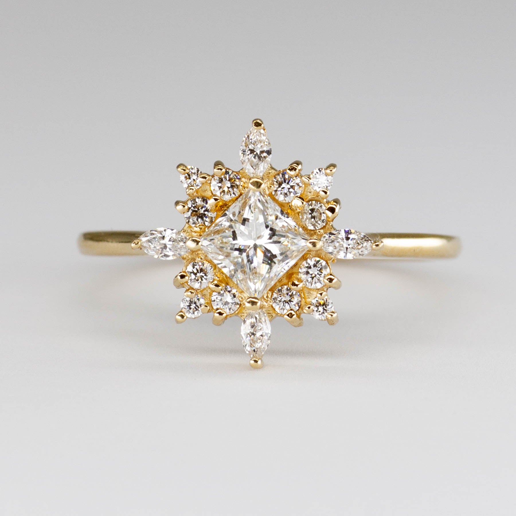 Multi Diamond Cocktail Ring | 0.77ctw | SZ 7.25 |