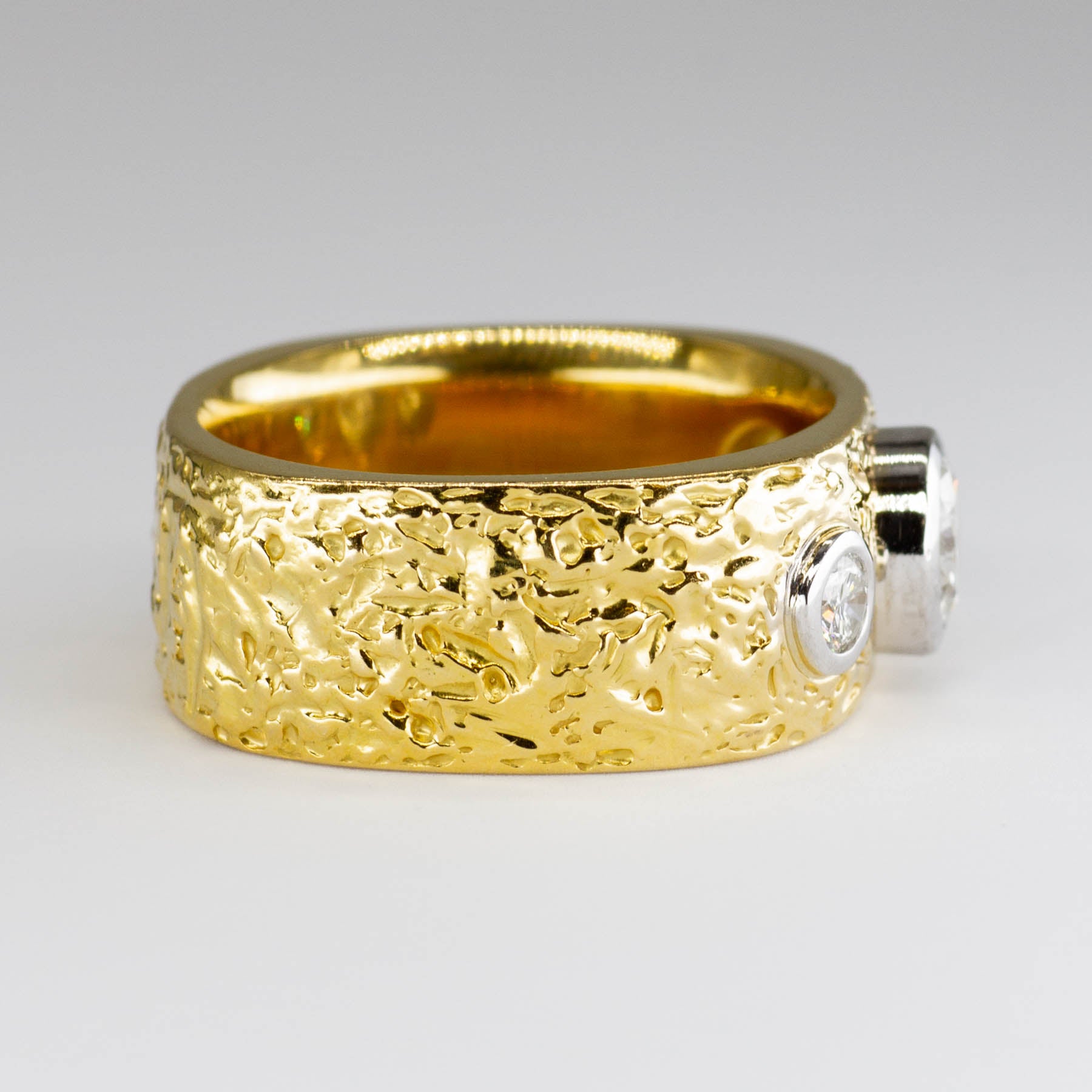 Bague large à trois diamants sertis clos | 1,43 ct au total | Taille 9,75 | 
