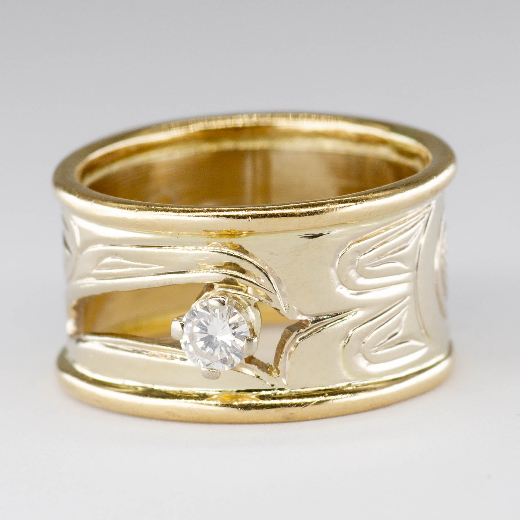 Solitaire Diamond Indigenous Art Gold Band | 0.15ct | SZ 6.5 |