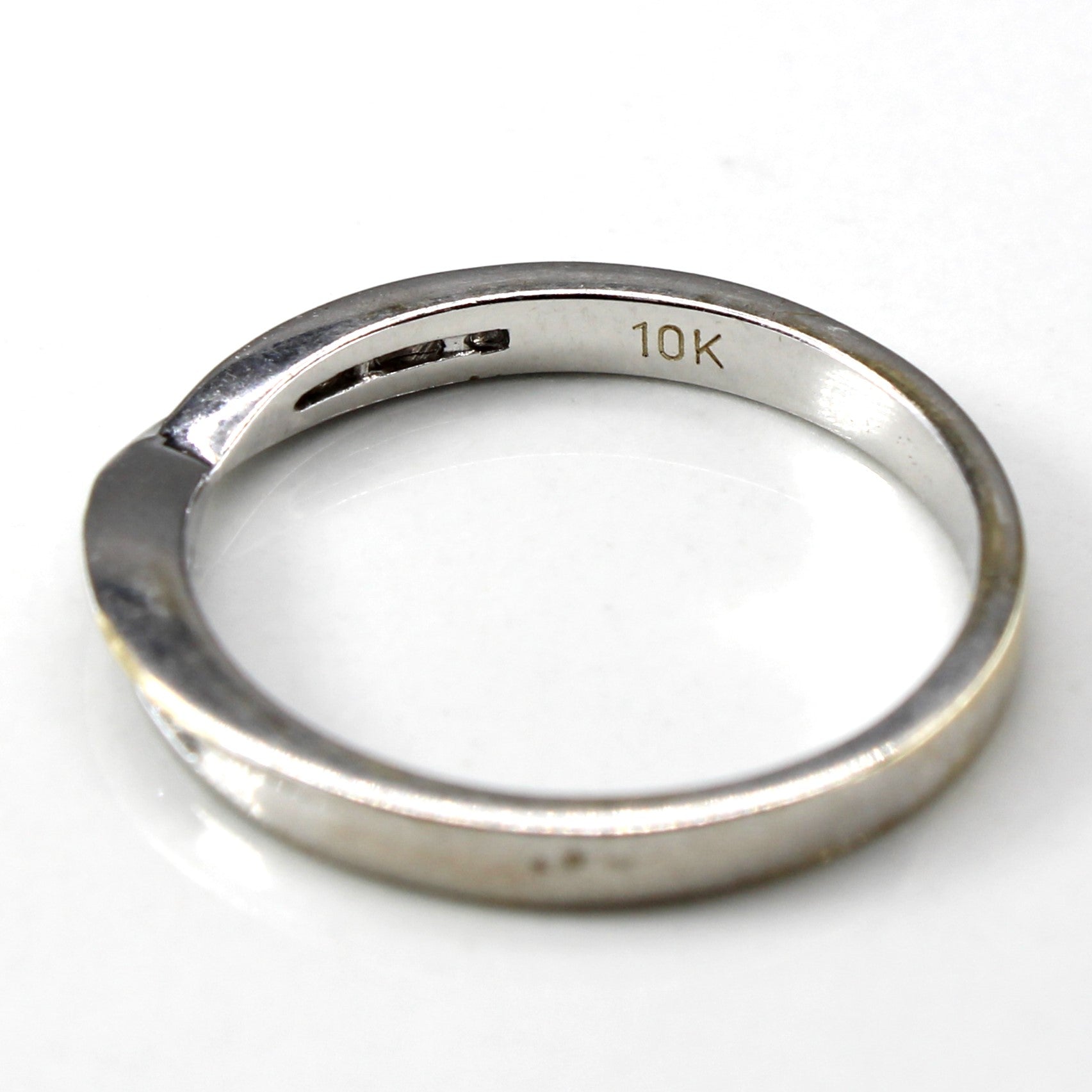 Channel Set Diamond Band | 0.10ctw | SZ 7 |