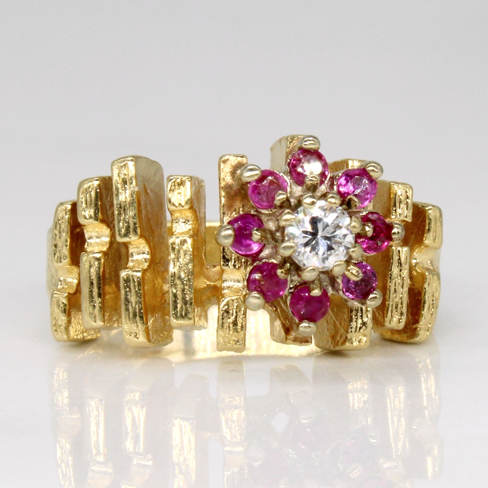 Ruby & Diamond Cocktail Ring | 0.24ctw, 0.13ct | SZ 4.75 |
