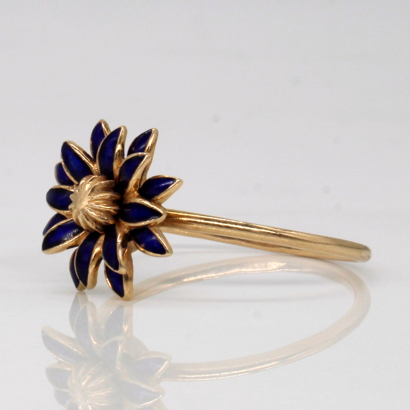 14k Yellow Gold Enamel Flower Ring | SZ 9.5 |