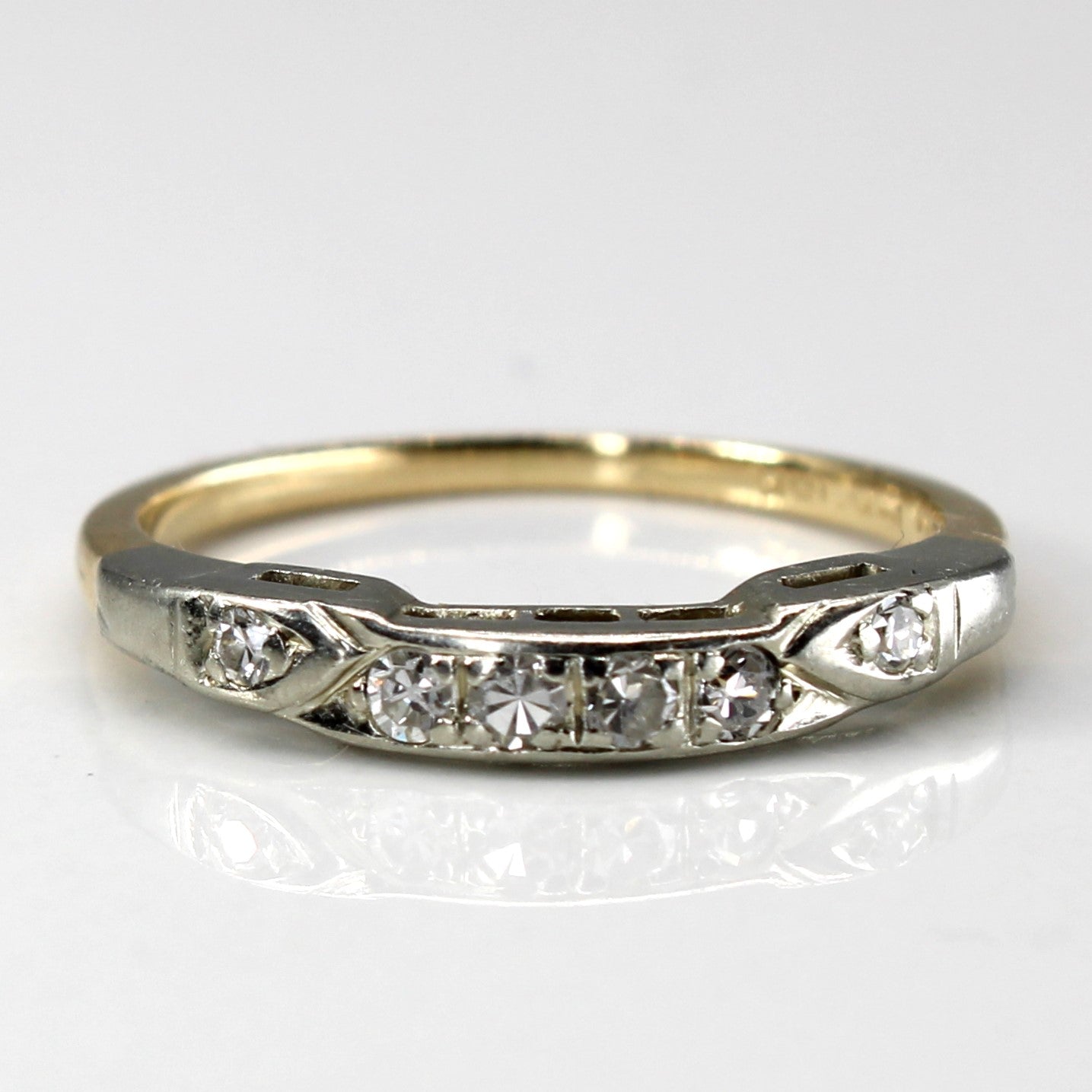 Two Tone Gold Diamond Vintage Ring | 0.10ctw | SZ 5 |