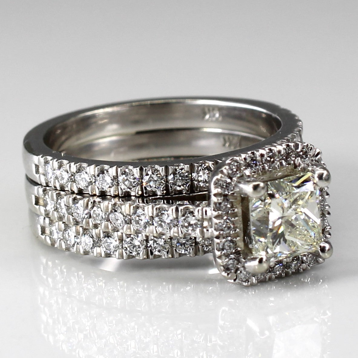 Bague de fiançailles en or 14 carats sertie d'un diamant princesse style halo | 1,91 ct VS2 K | Taille 5,75 | 