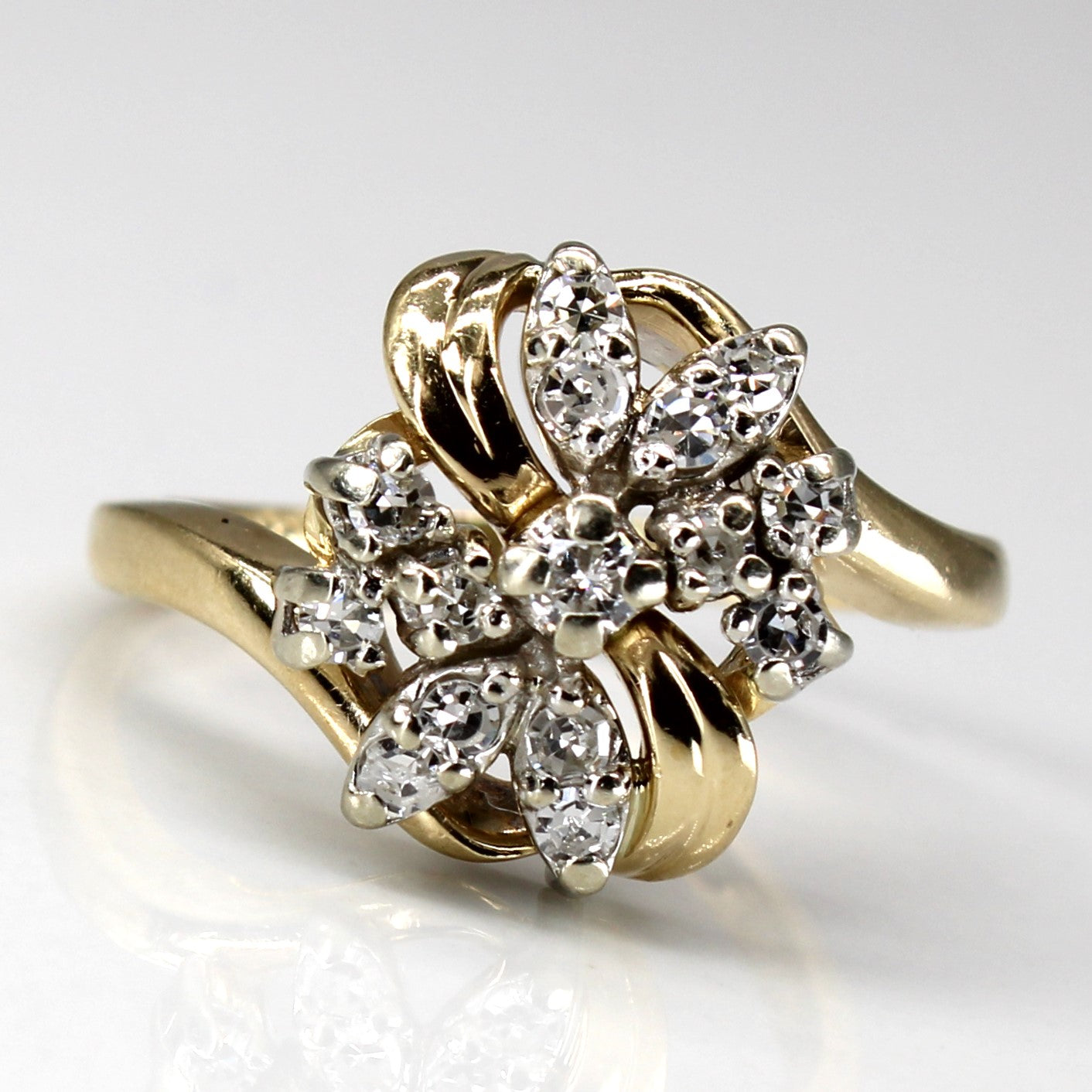 Cluster Set Diamond Ring | 0.32ctw | SZ 7.25 |