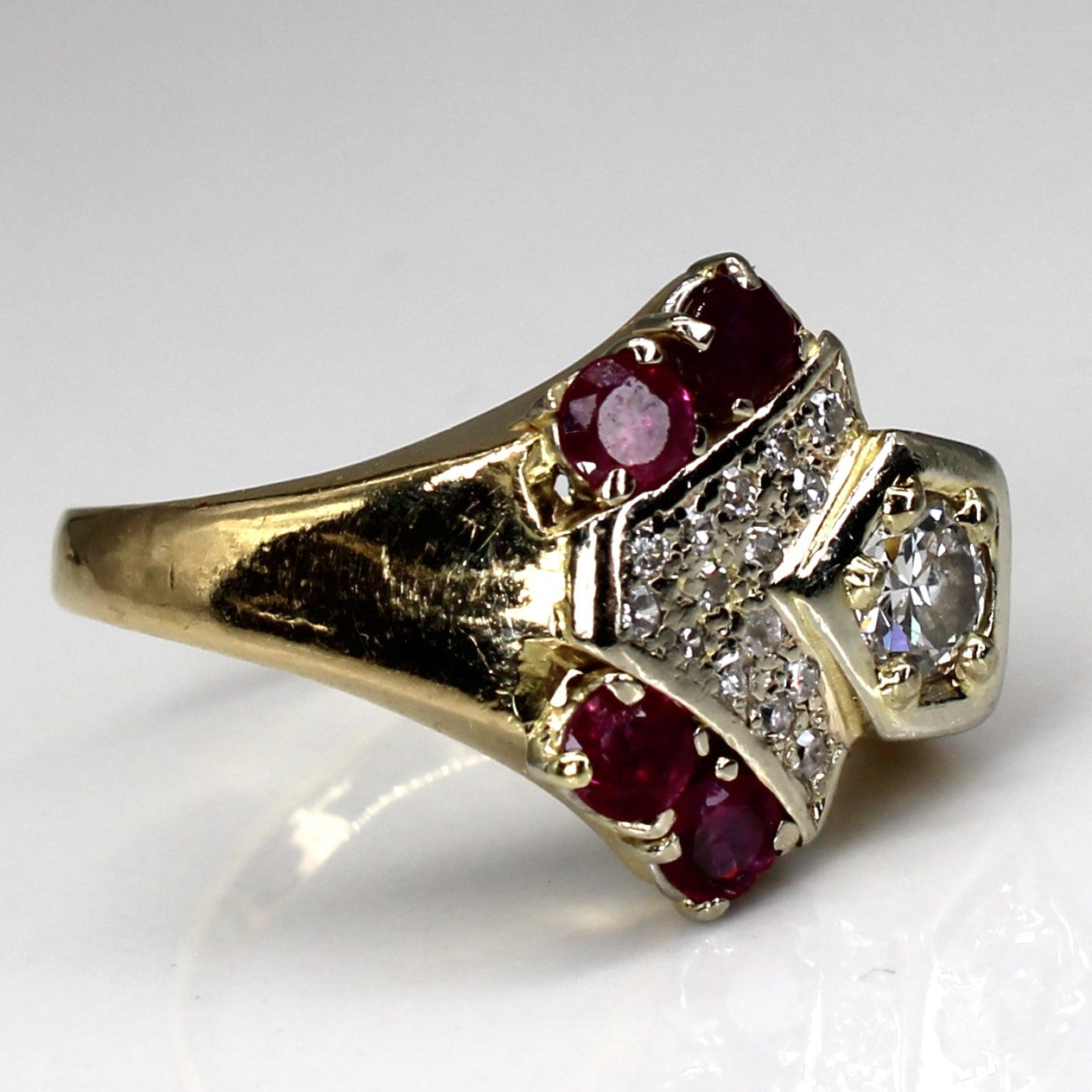 Chevron Diamond & Ruby Ring | 0.63ctw | 0.80ctw | SZ 9 |