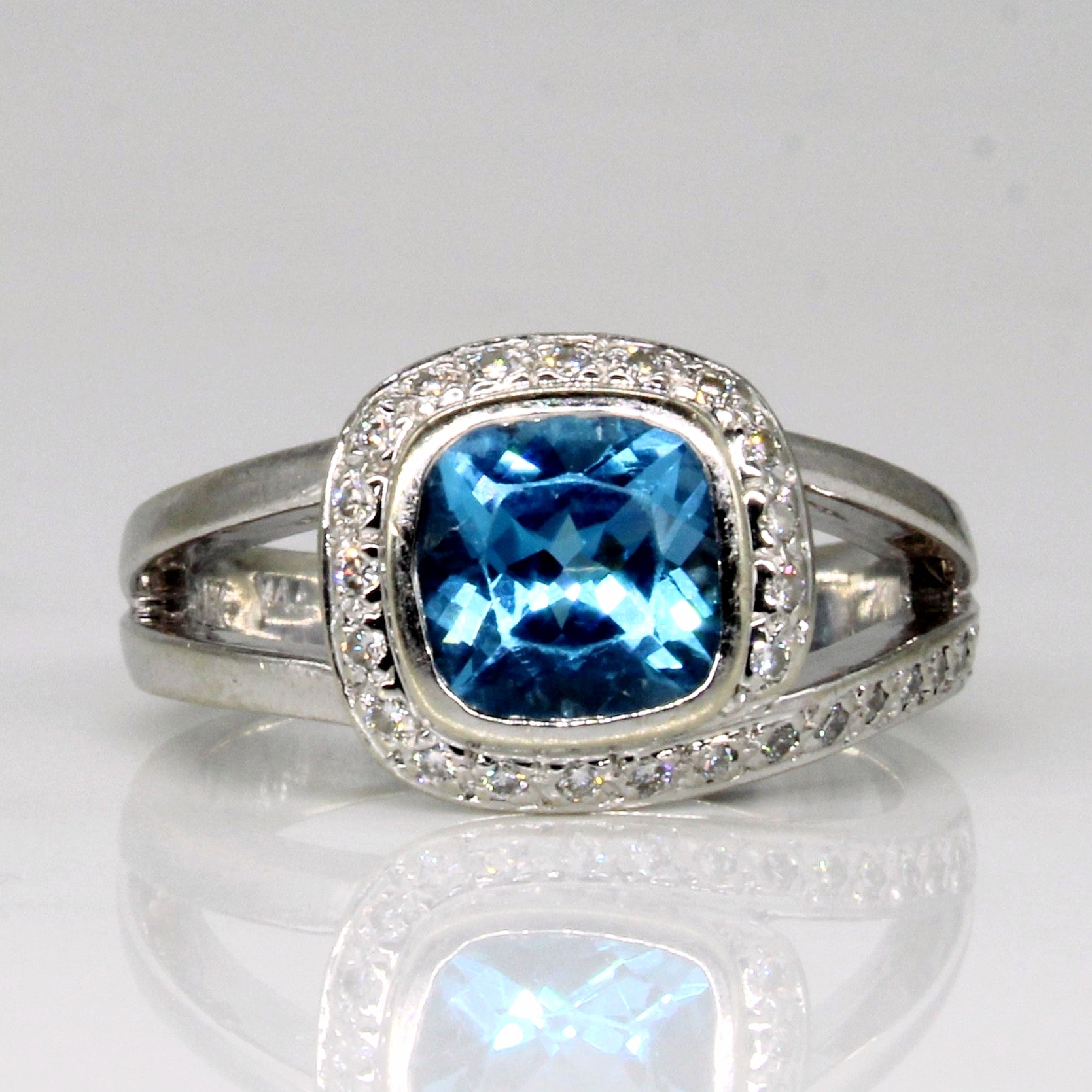 Topaz & Diamond Cocktail Ring | 1.60ct, 0.13ctw | SZ 6.25 |