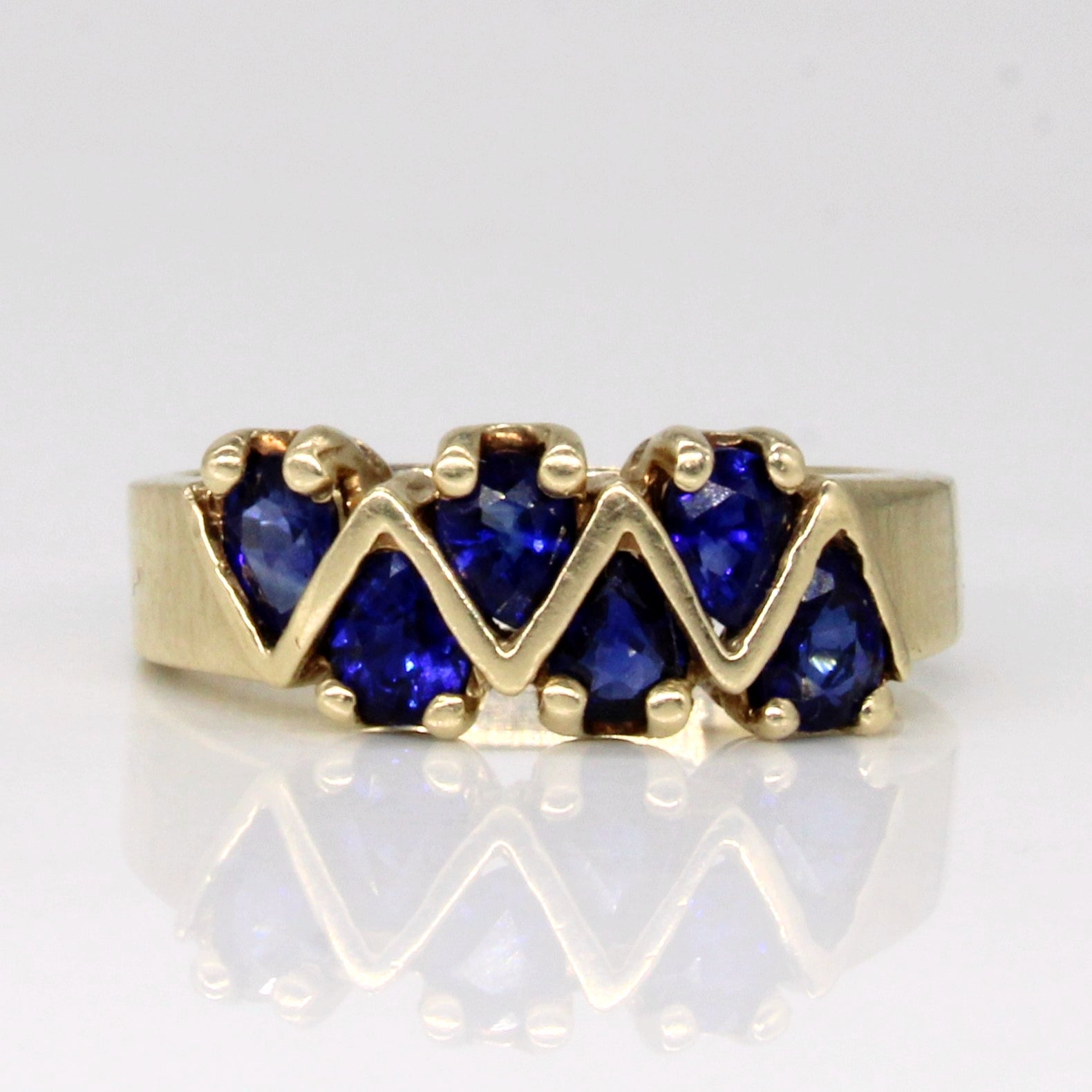 Sapphire Cocktail Ring | 0.90ctw | SZ 5.5 |