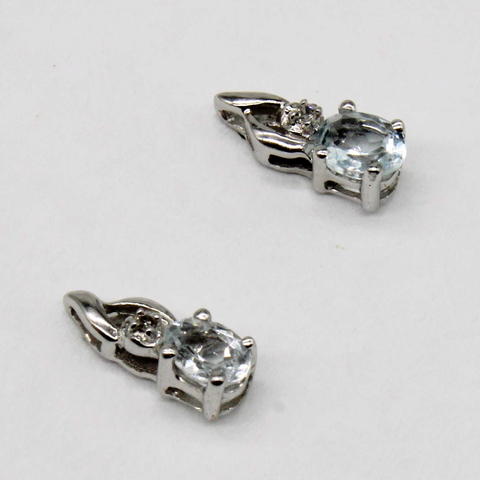 Aquamarine & Diamond Earrings | 0.20ctw, 0.01ctw |