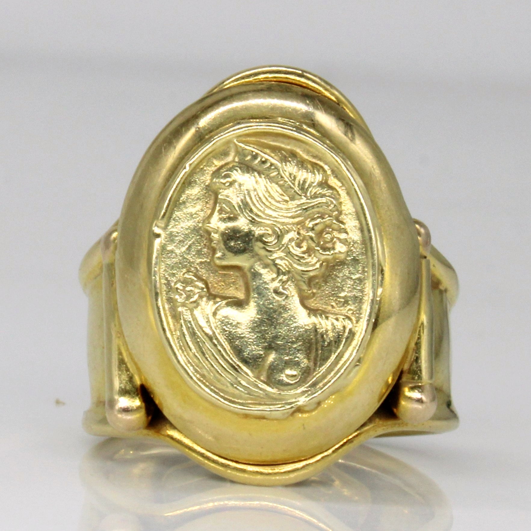 14k Yellow Gold Portrait Ring | SZ 7.5 |