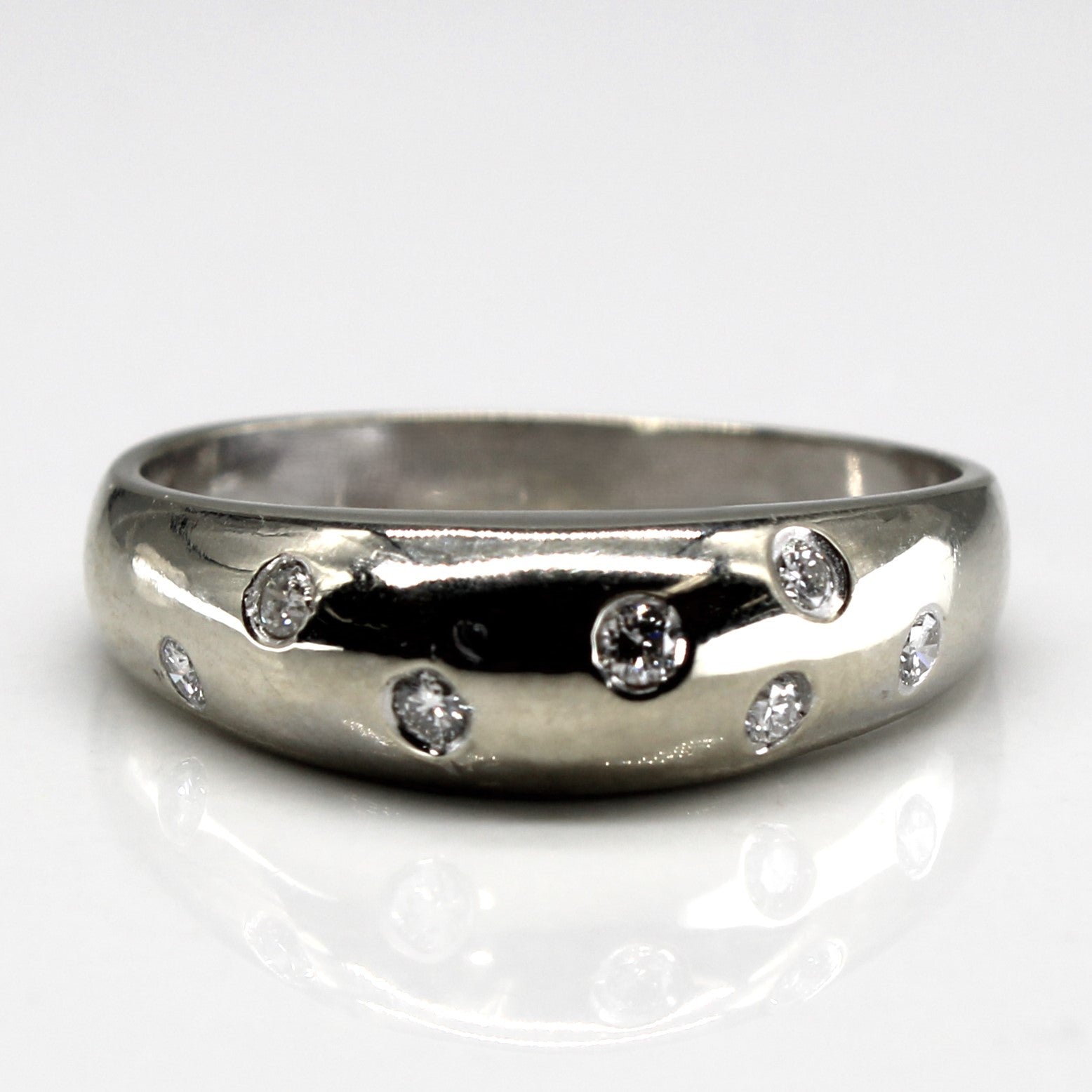 Flush Set Diamond Ring | 0.14ctw | SZ 9.75 |