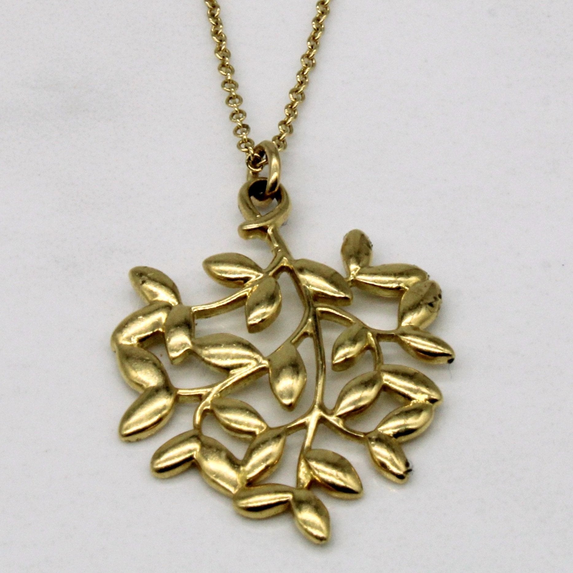 'Tiffany & Co' Paloma Picasso Olive Leaf Pendant | 18" |