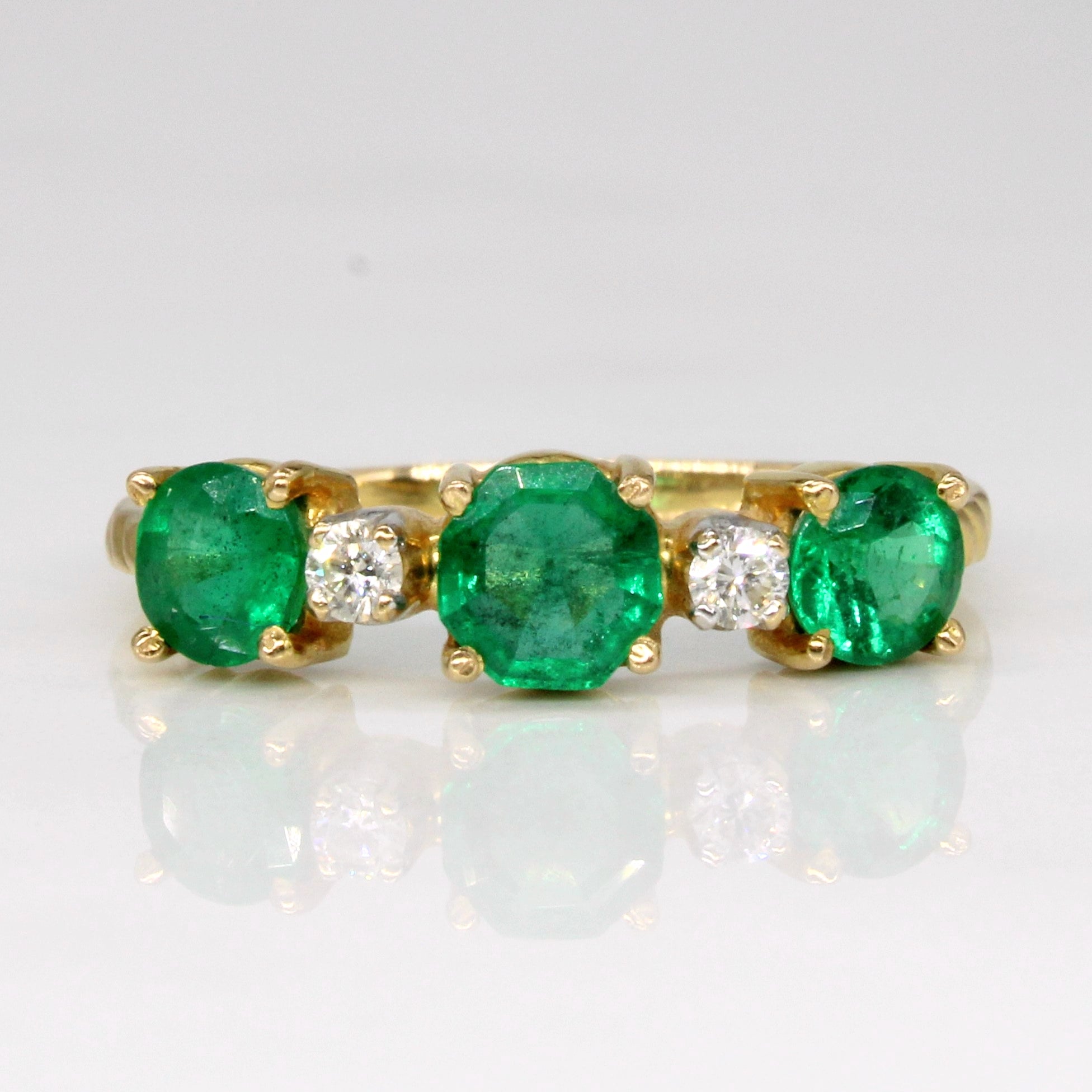 Emerald & Diamond Ring | 1.00ctw, 0.08ctw | SZ 6.75 |