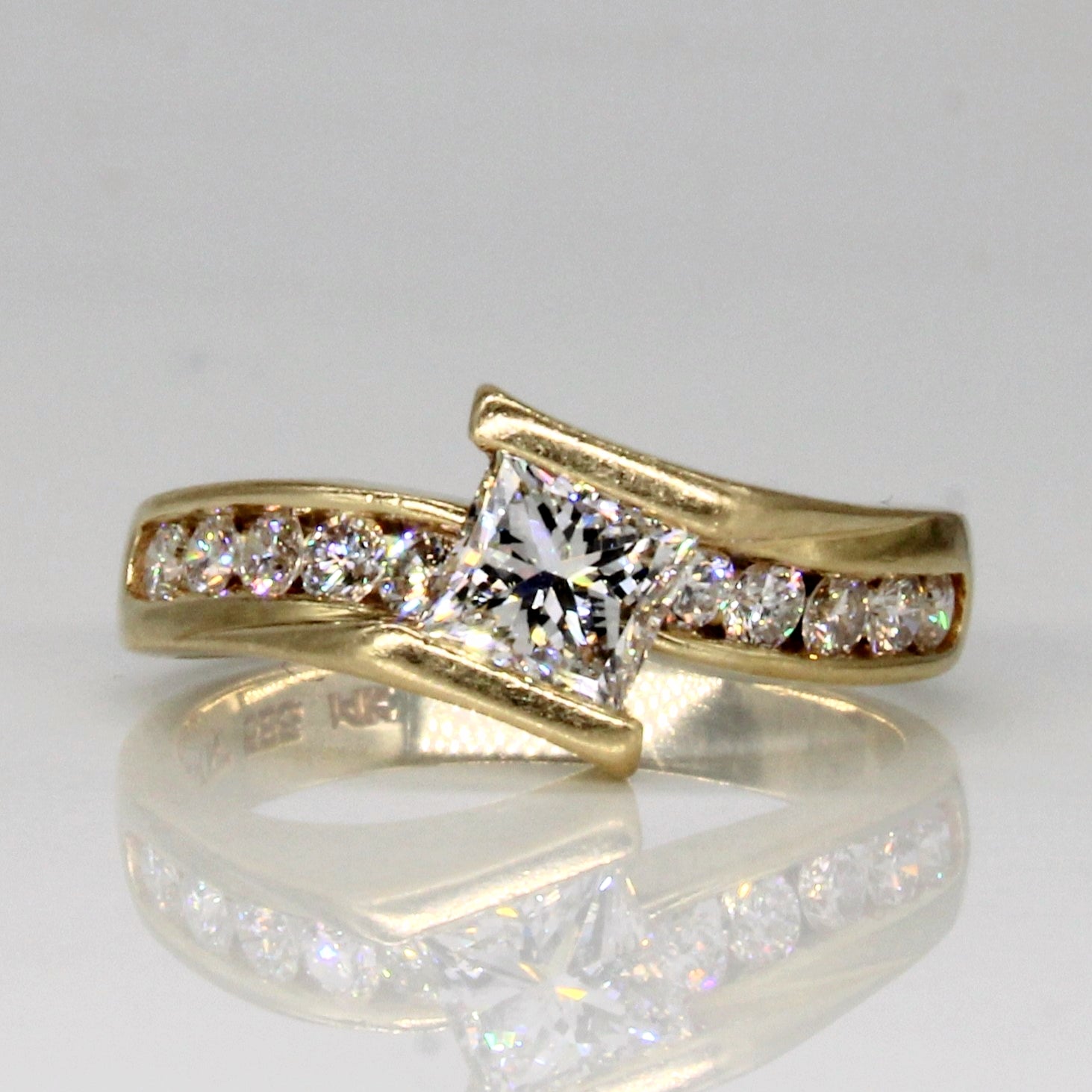 Princess Cut Diamond Engagement Ring | 1.00ctw | SZ 5 |