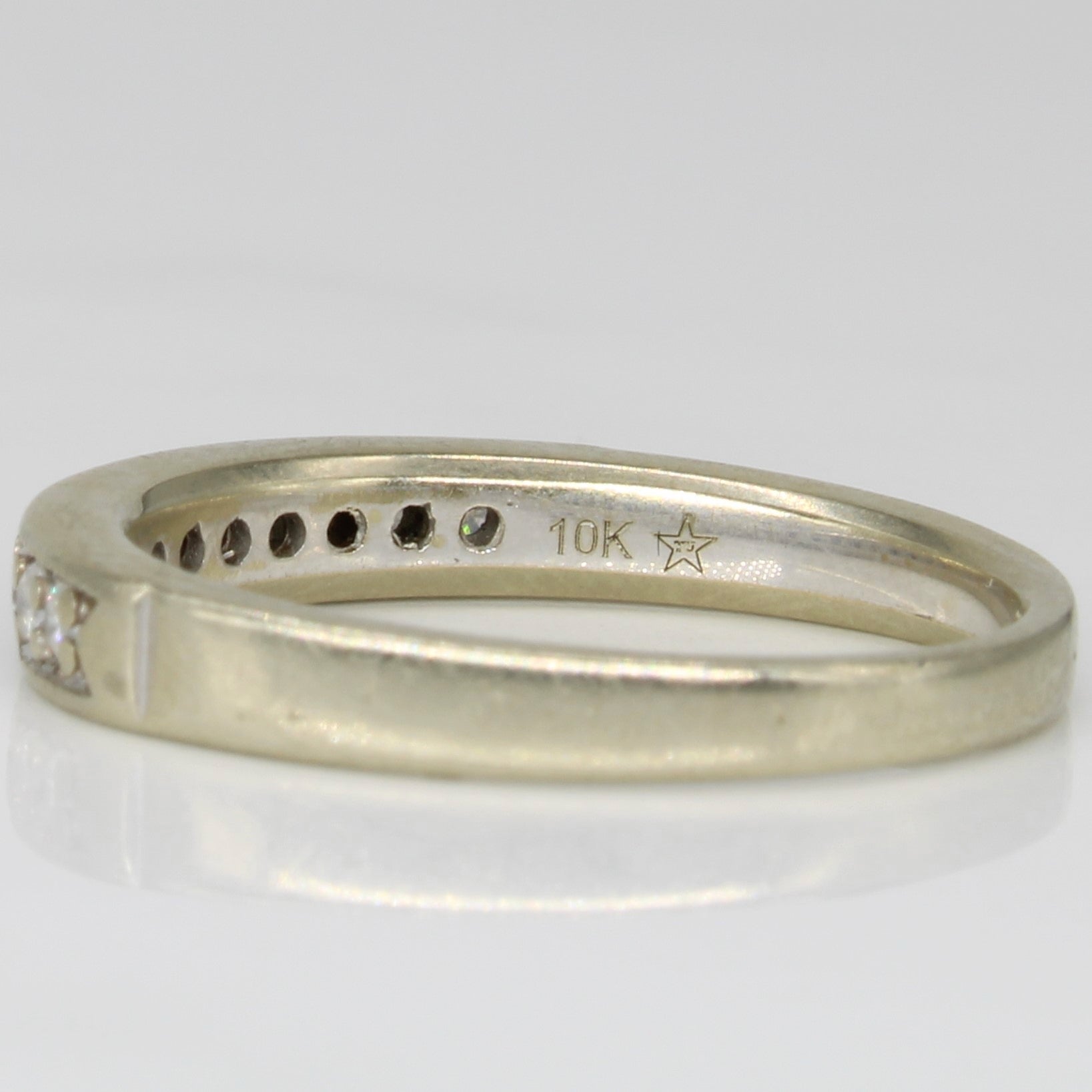 Diamond Band | 0.28ctw | SZ 6.75 |