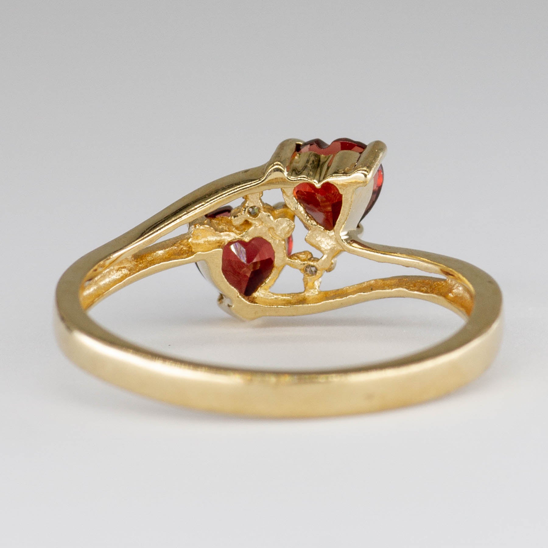 Garnet and Diamond  'Toi et Moi' Heart 10k Gold Ring | 0.96 ctw, 0.01 ctw  | SZ 8 |
