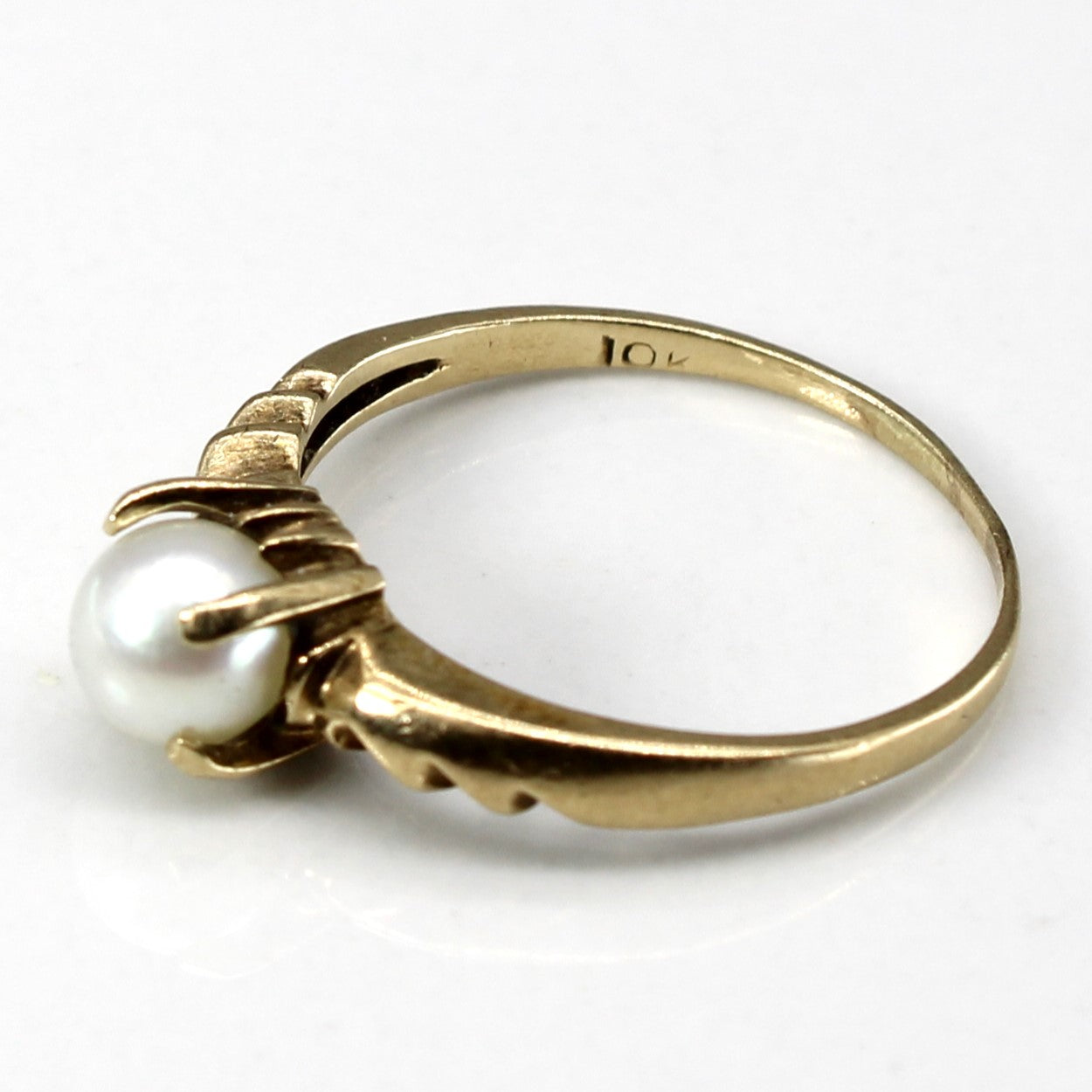 Claw Set Pearl Ring | SZ 4.5 |