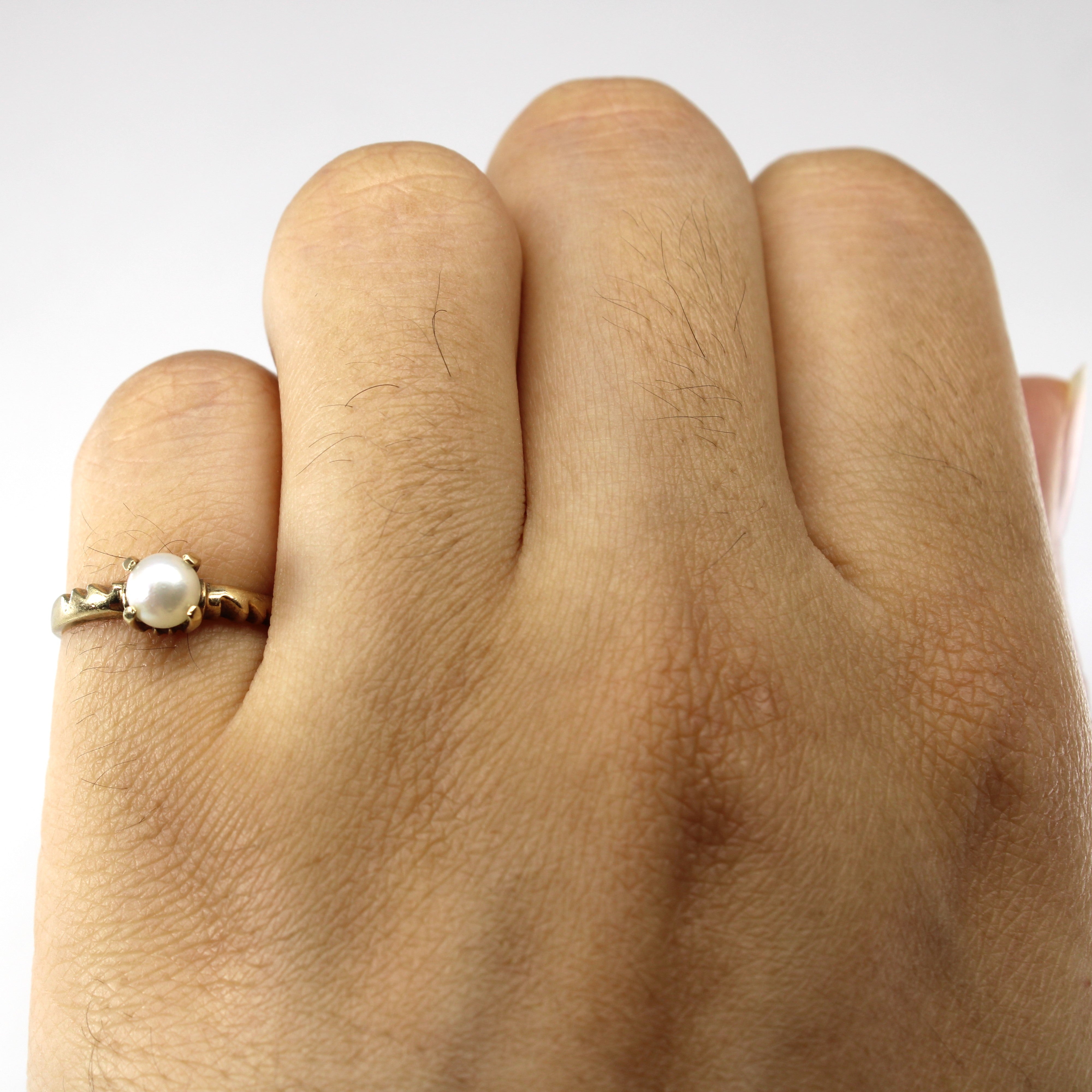 Claw Set Pearl Ring | SZ 4.5 |