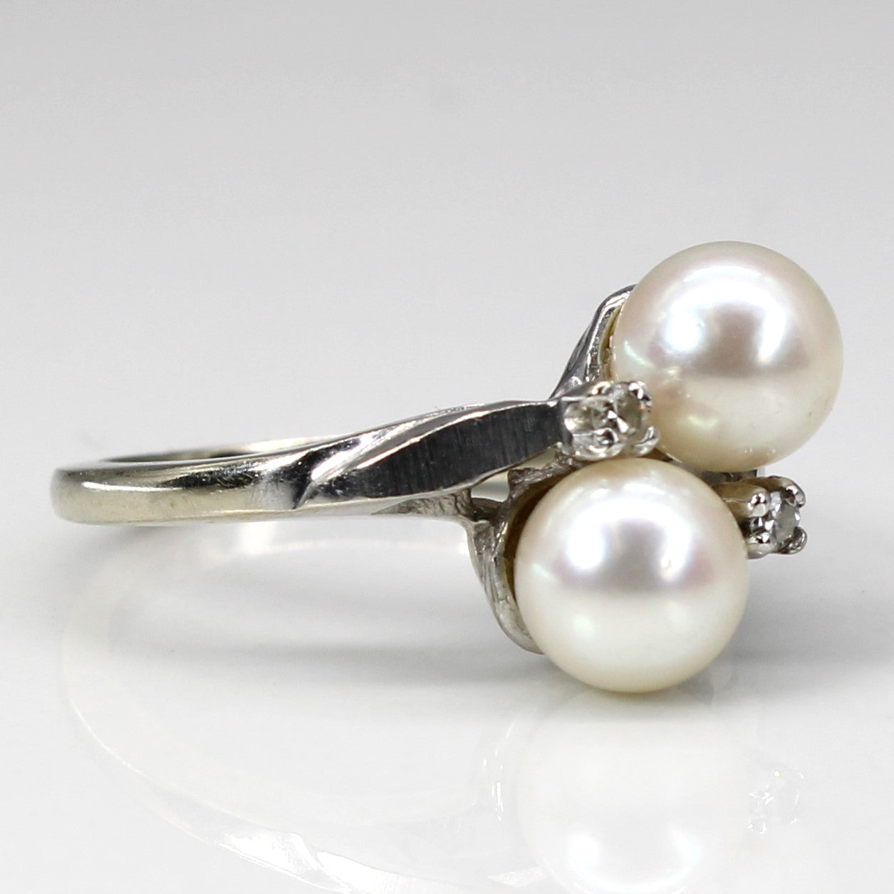 Bypass Pearl & Diamond Ring | 0.04ctw | SZ 4.75 |