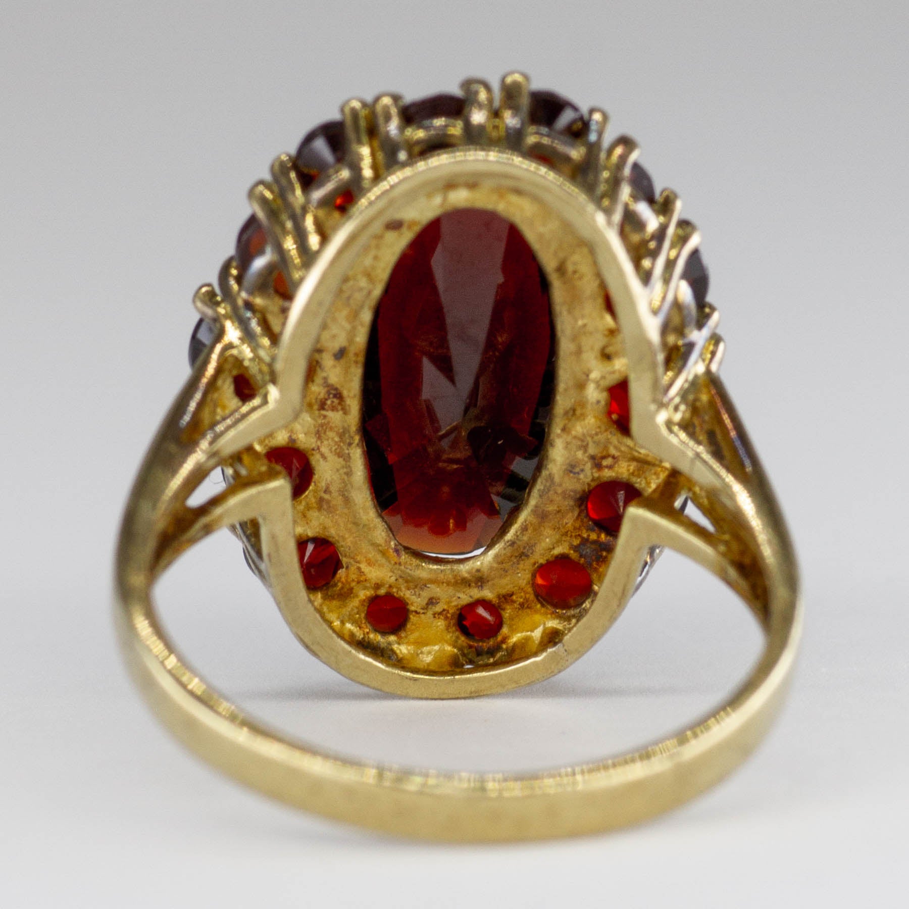 Oval Garnet Cluster Vintage 8K Gold Ring | 5.8 ctw | SZ 6.5 |