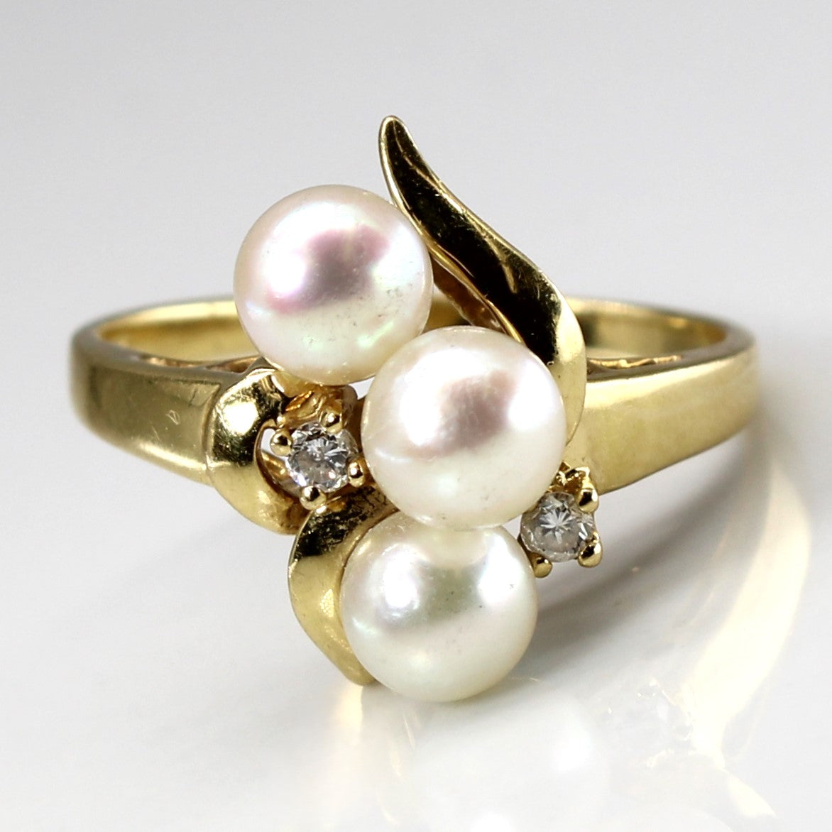 Bypass Pearl & Diamond Ring | 0.04ctw | SZ 6 |