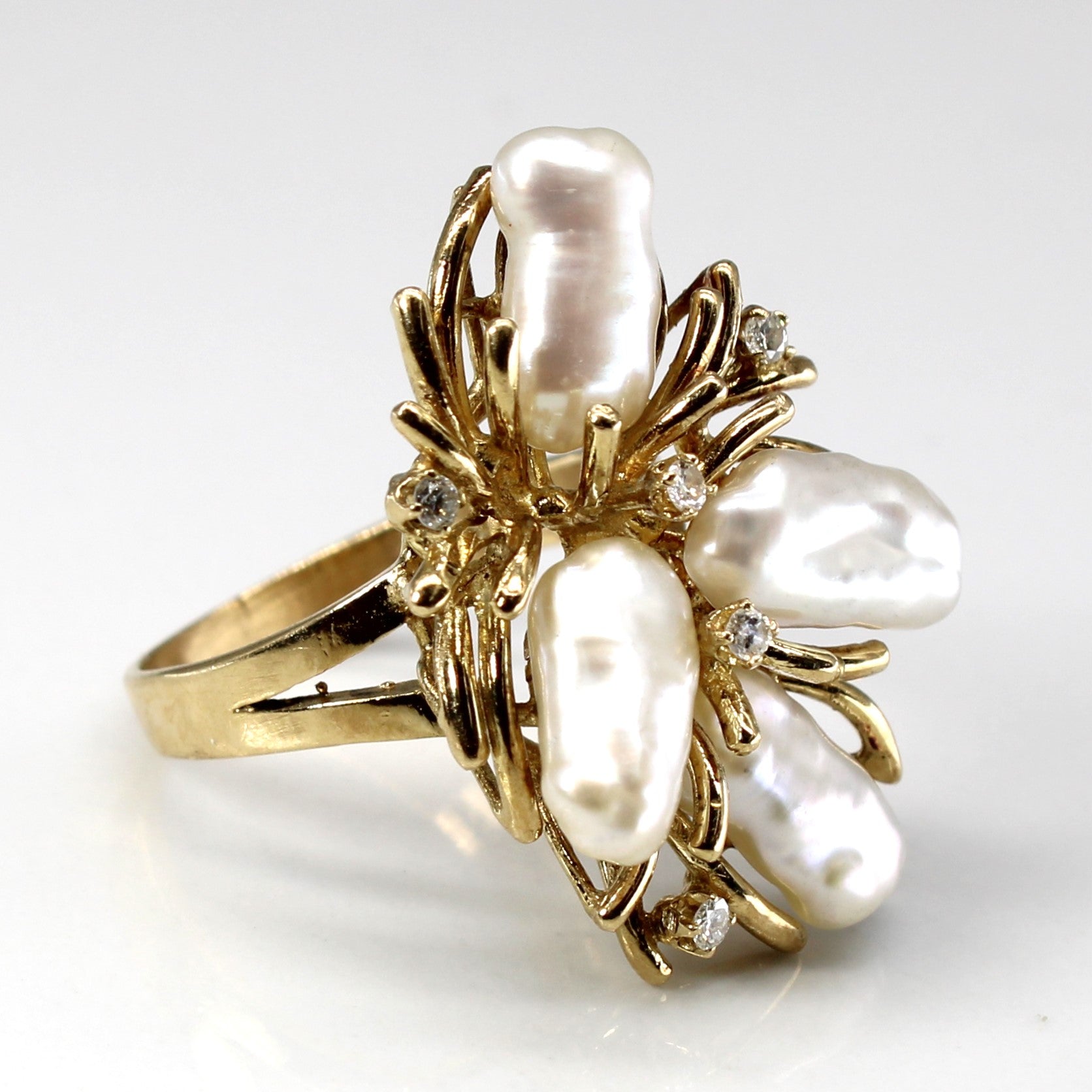 Baroque Pearl & Diamond Ring | 0.07ctw | SZ 6.75 |